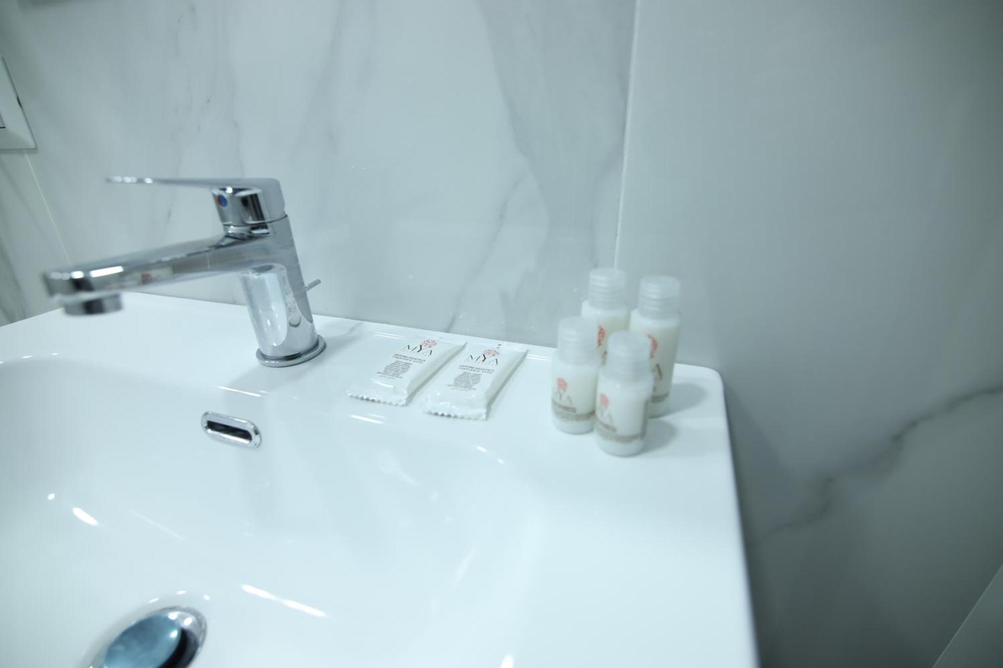 Double Room Private Bathroom