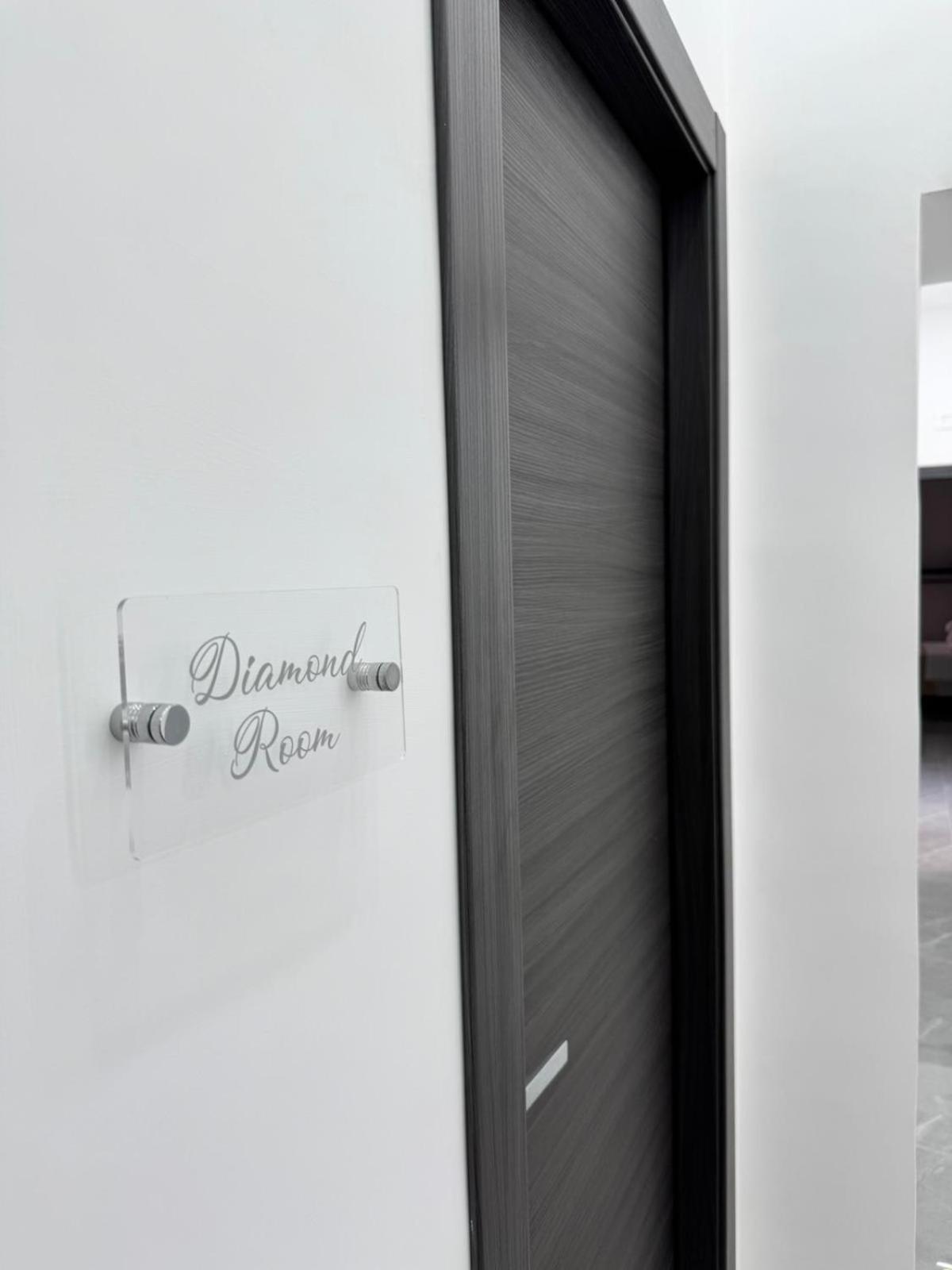Double Room Private Bathroom
