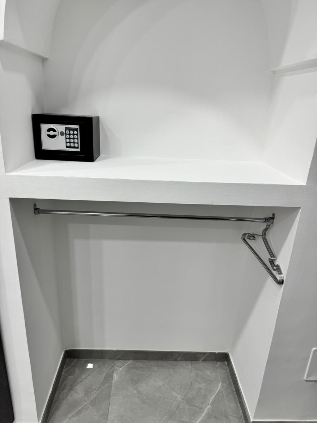 Double Room Private Bathroom