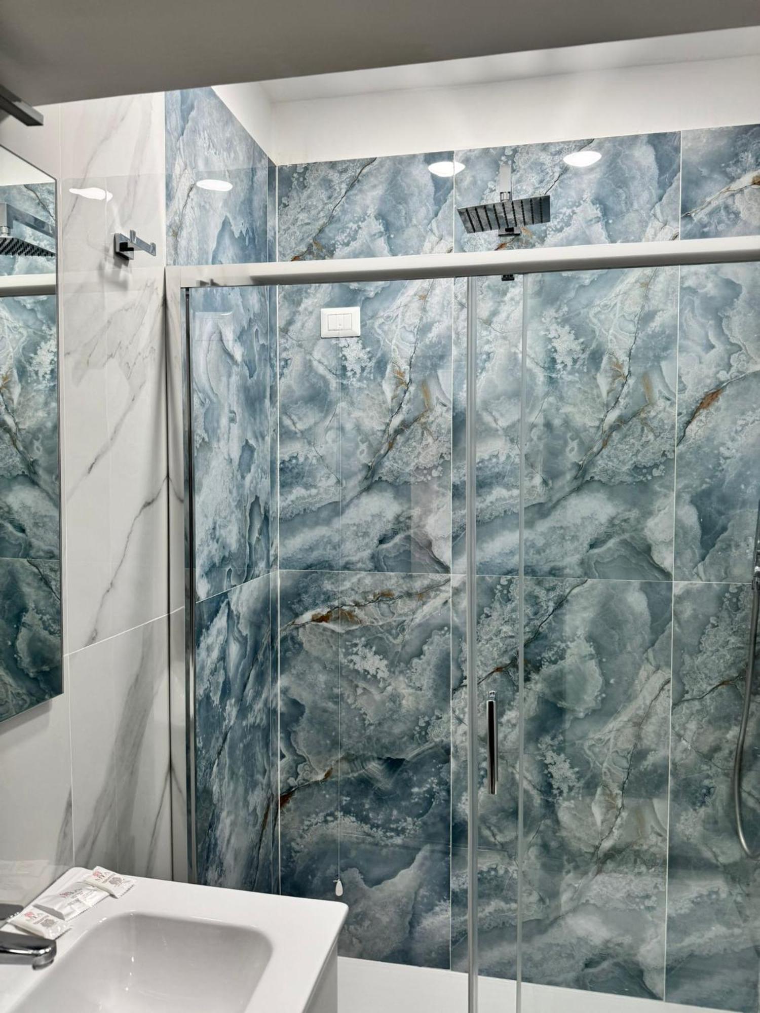 King Room Spa Bath