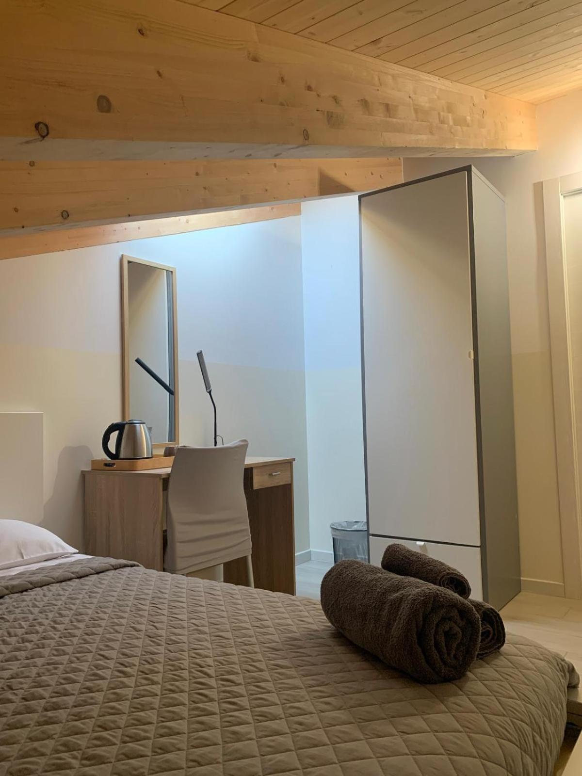 Standard Single Room,1622262161:JPEG