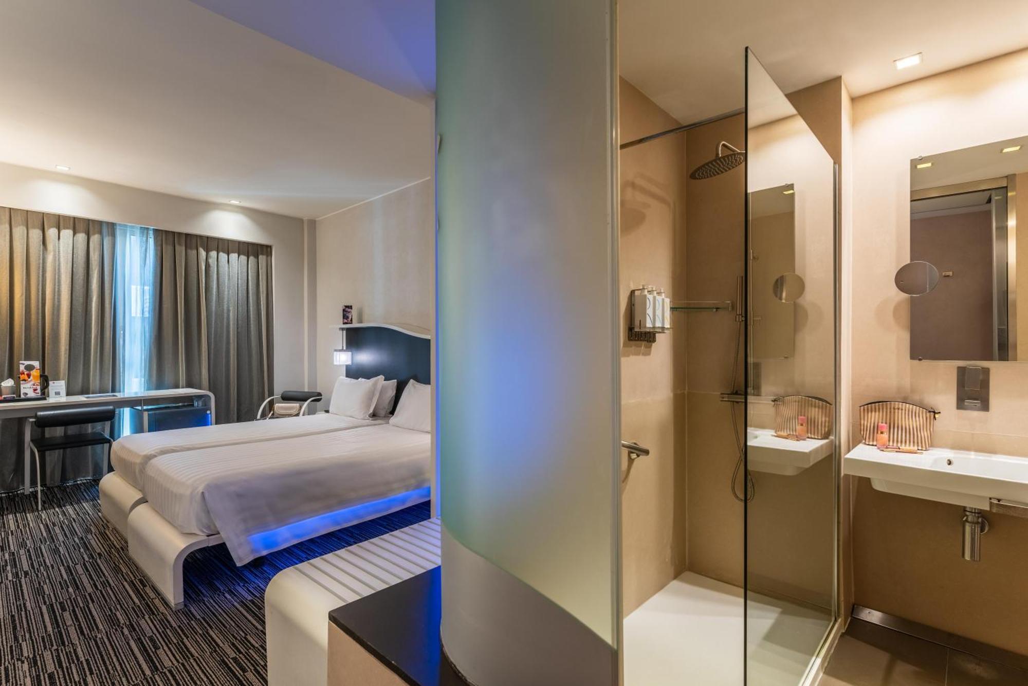 Quarto Comfort com 2 Camas de Solteiro