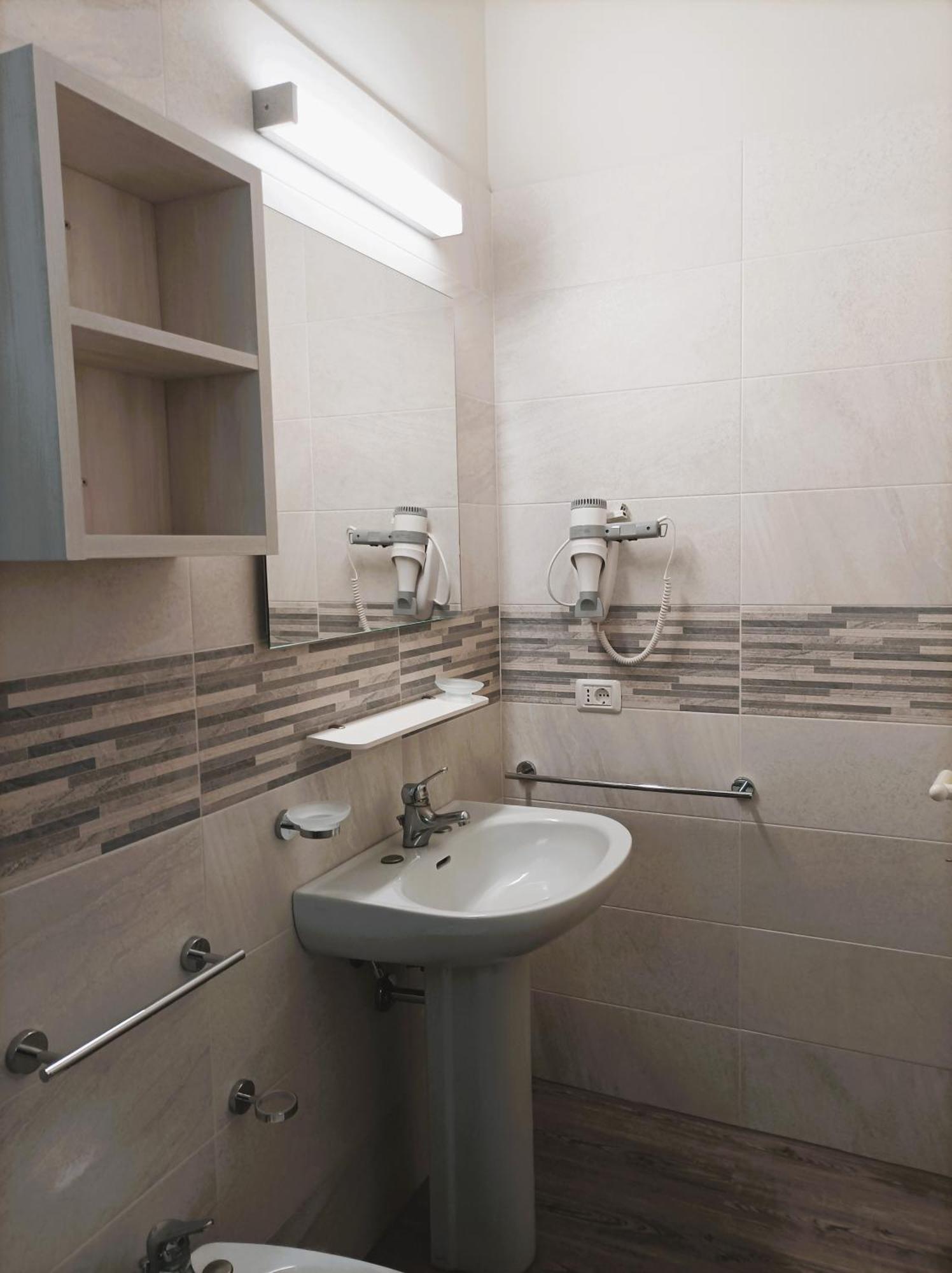 Two-Bedroom Bungalow,1742995001:JPEG