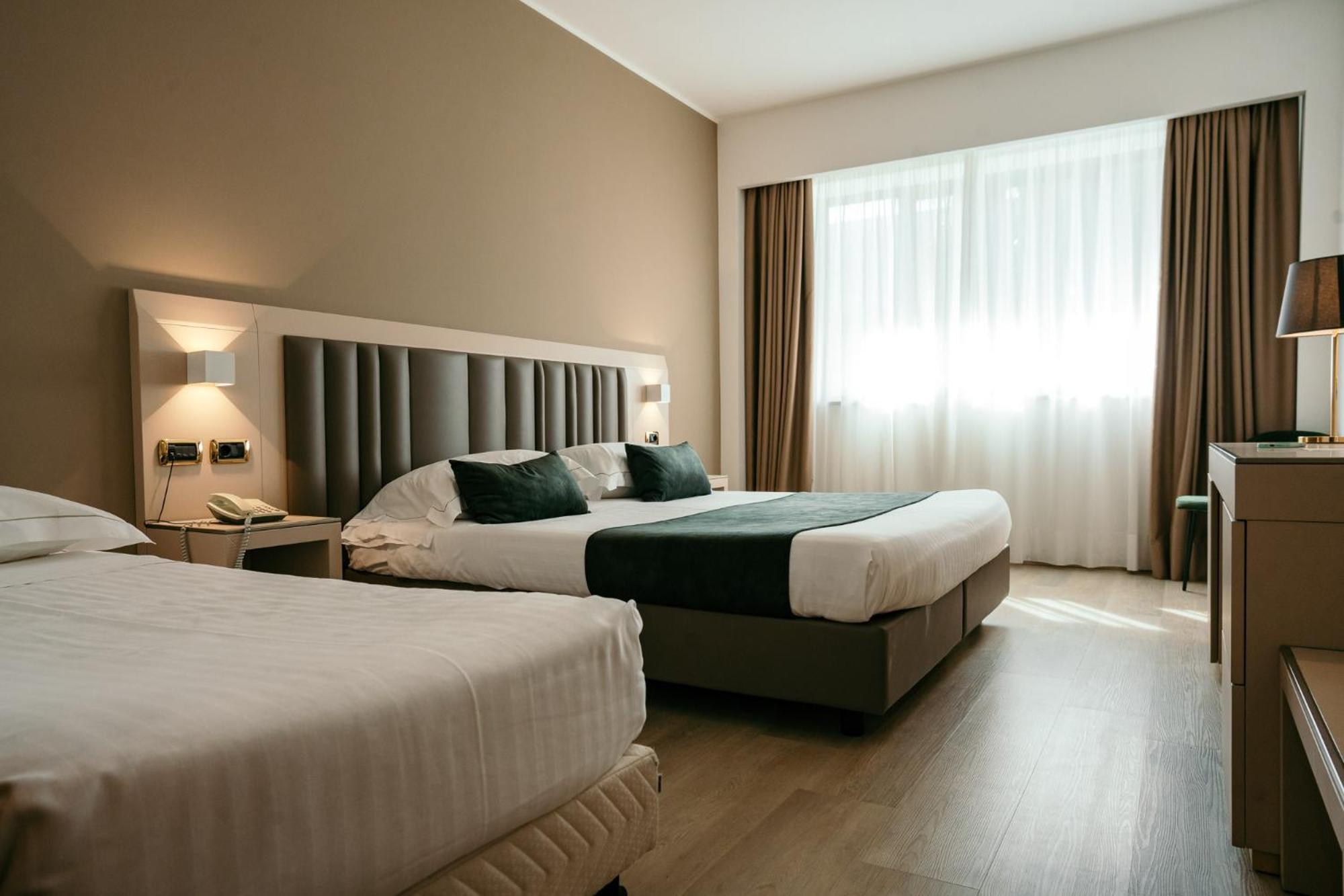 Standard Triple Room,1626351731:JPEG