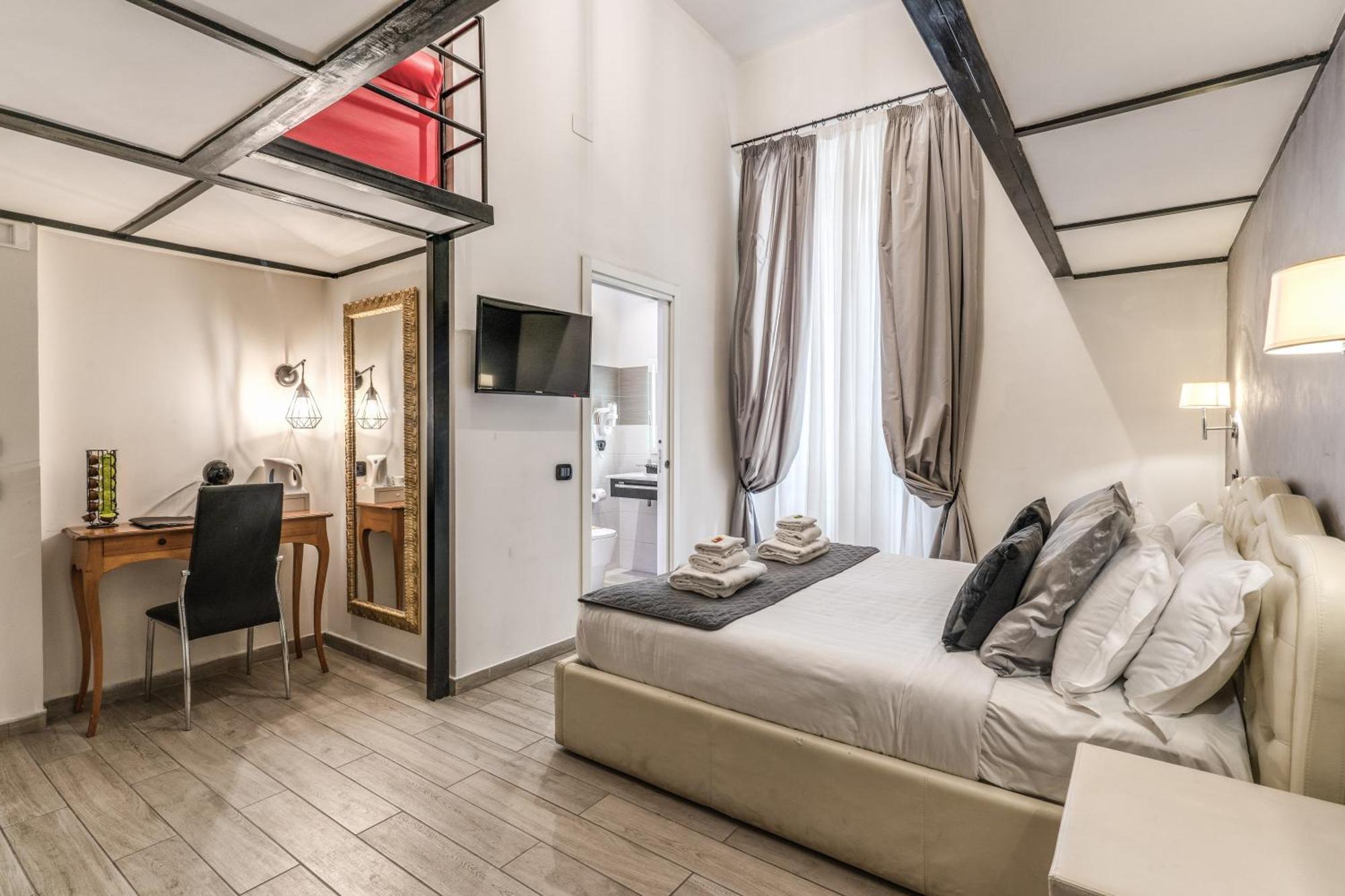 Triple Room Mezzanine