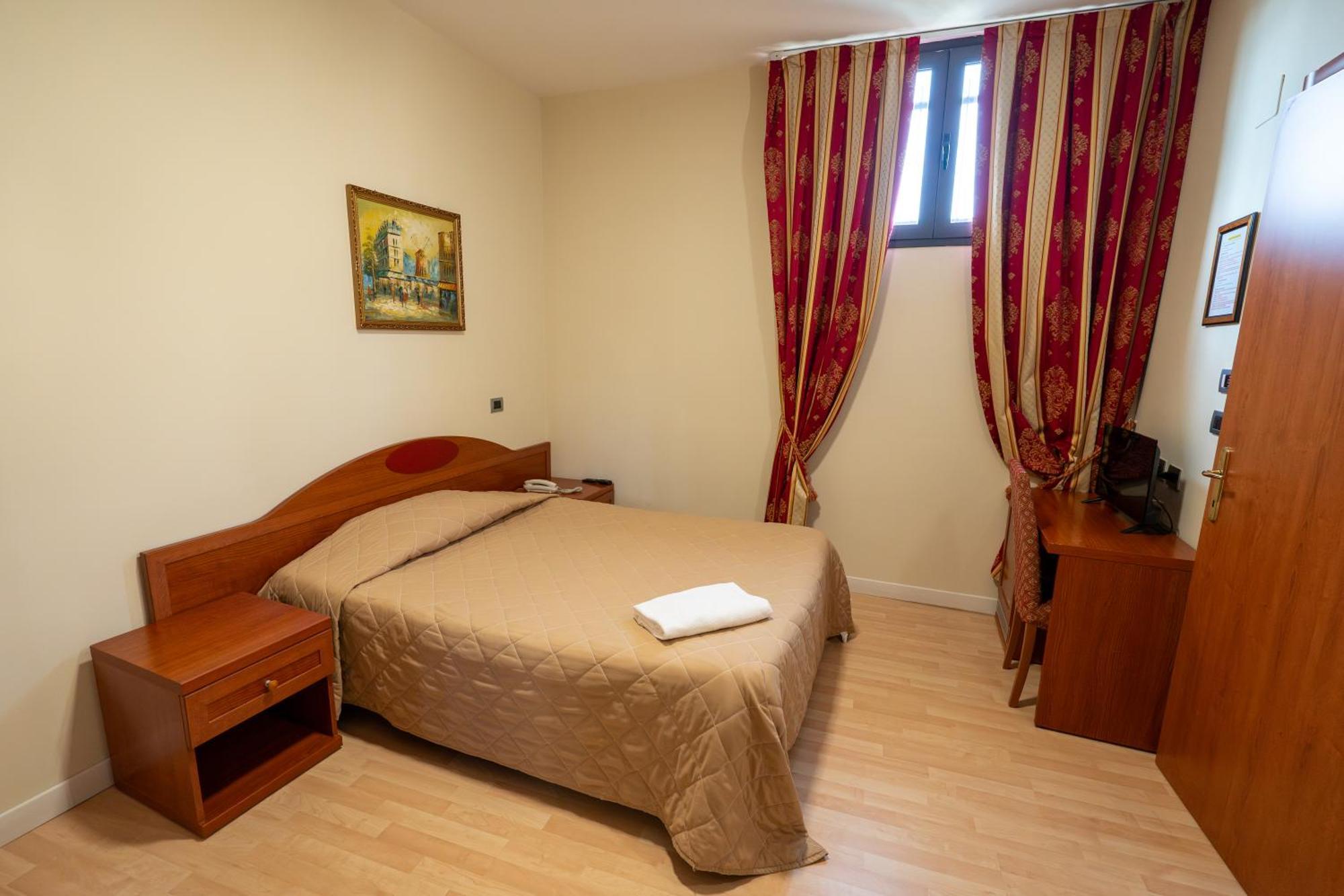 Single Room,1627936255:JPEG
