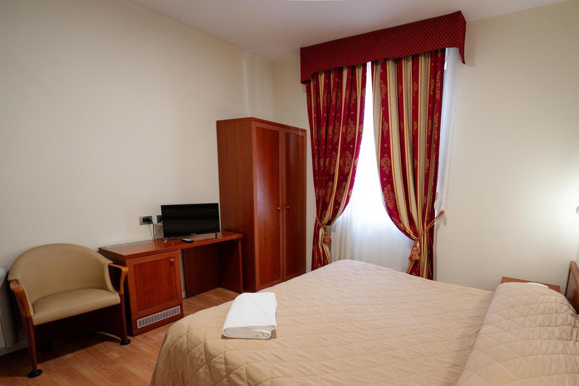 Double Room,1627936290:JPEG