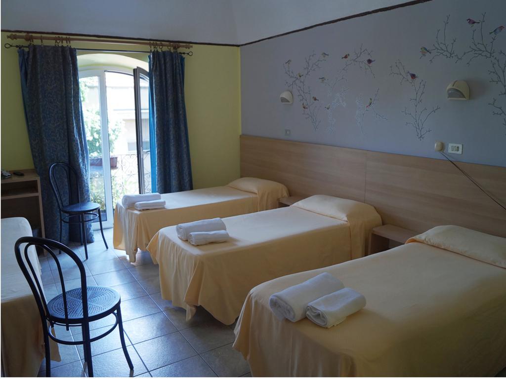 Chambre Quadruple avec Salle de Bains