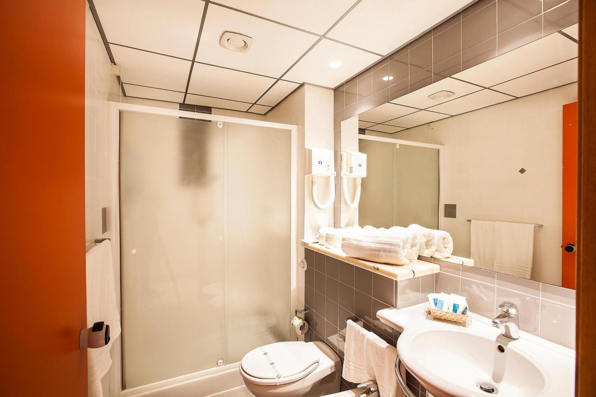 Comfort Double Room with Garden View,1630871711:JPEG