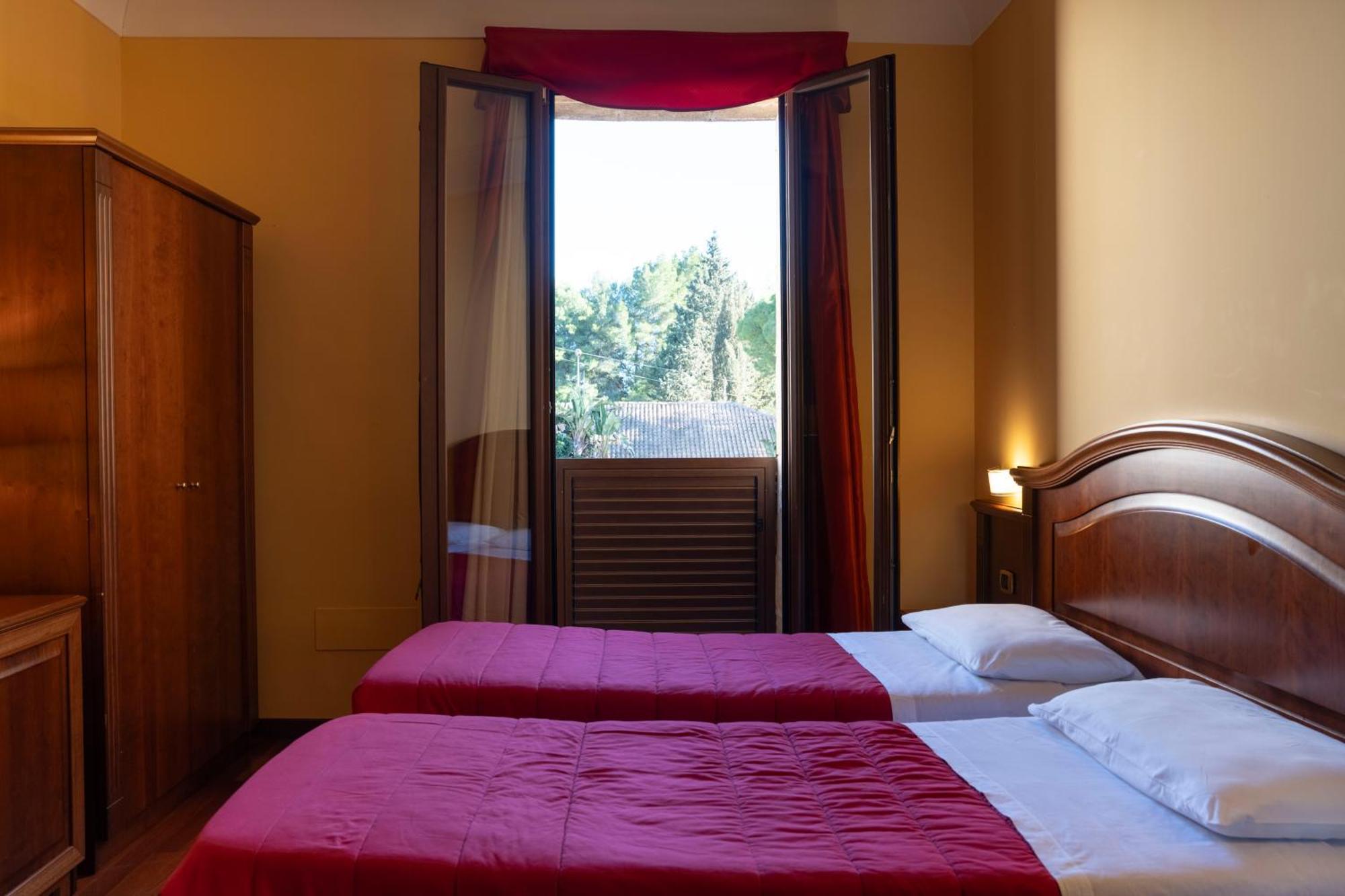 Standard Double Room,1634424406:JPEG