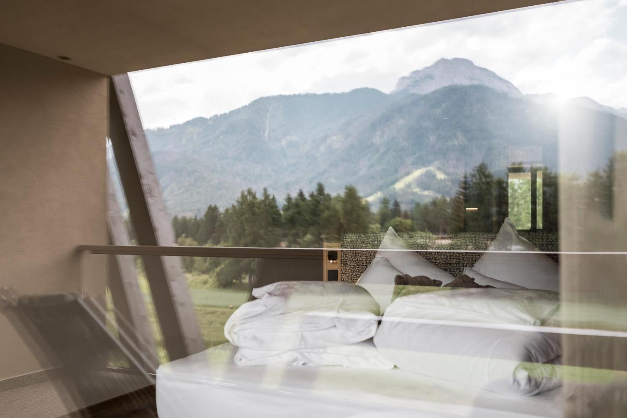 Suite with Mountain View
