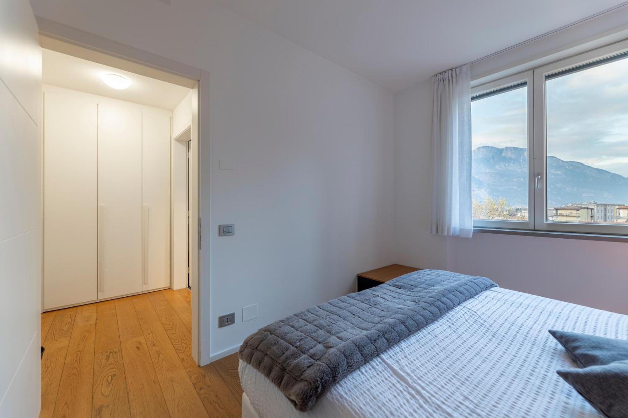 Standard Doppel- oder Zweibettzimmer mit Gartenblick