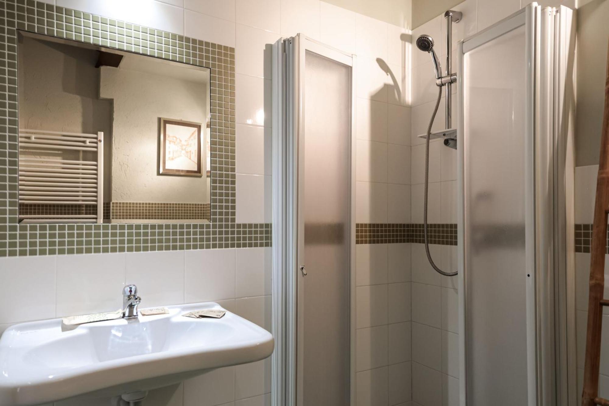 Double or Twin Room with Terrace