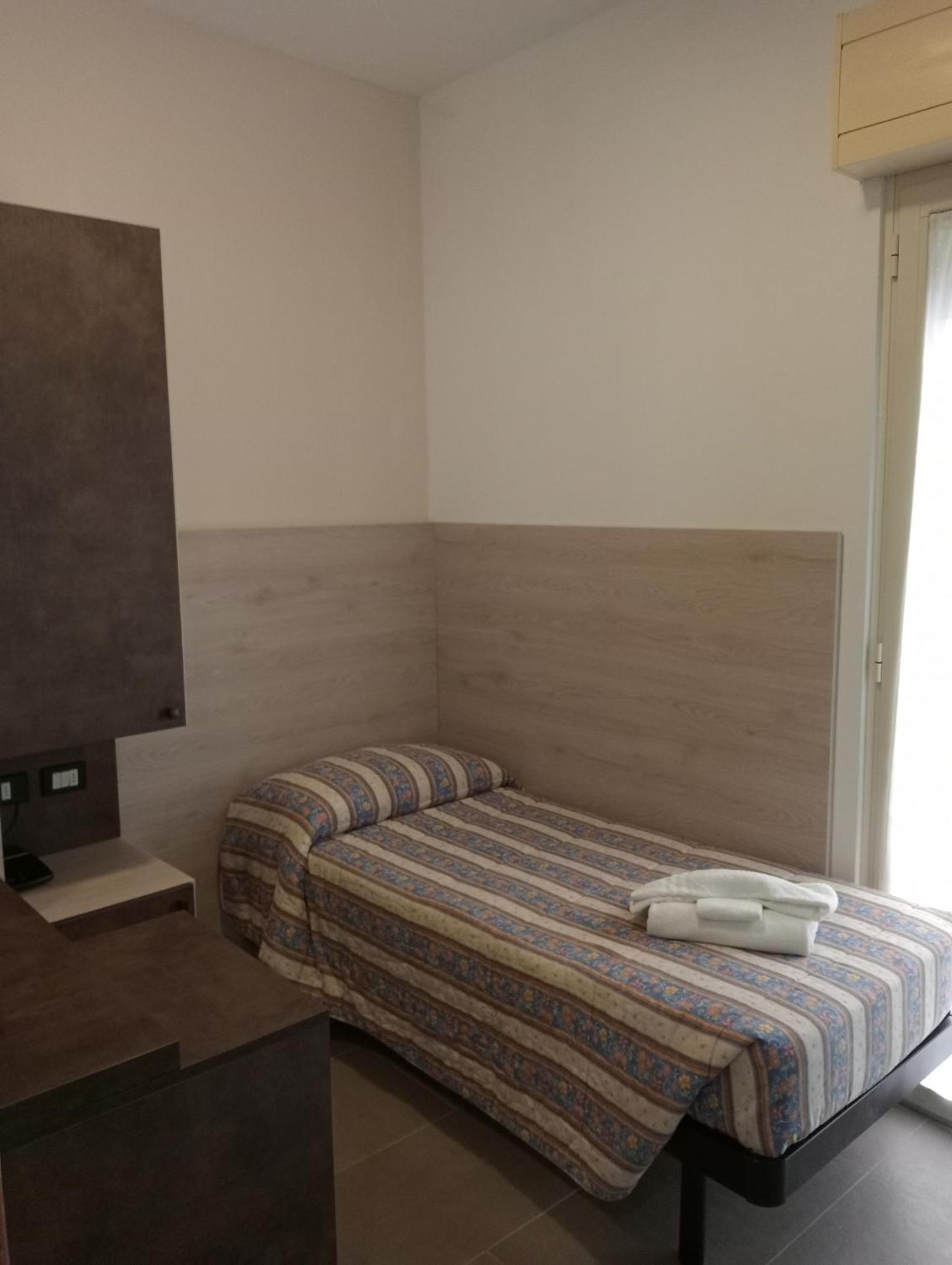 Single Room Private Bathroom