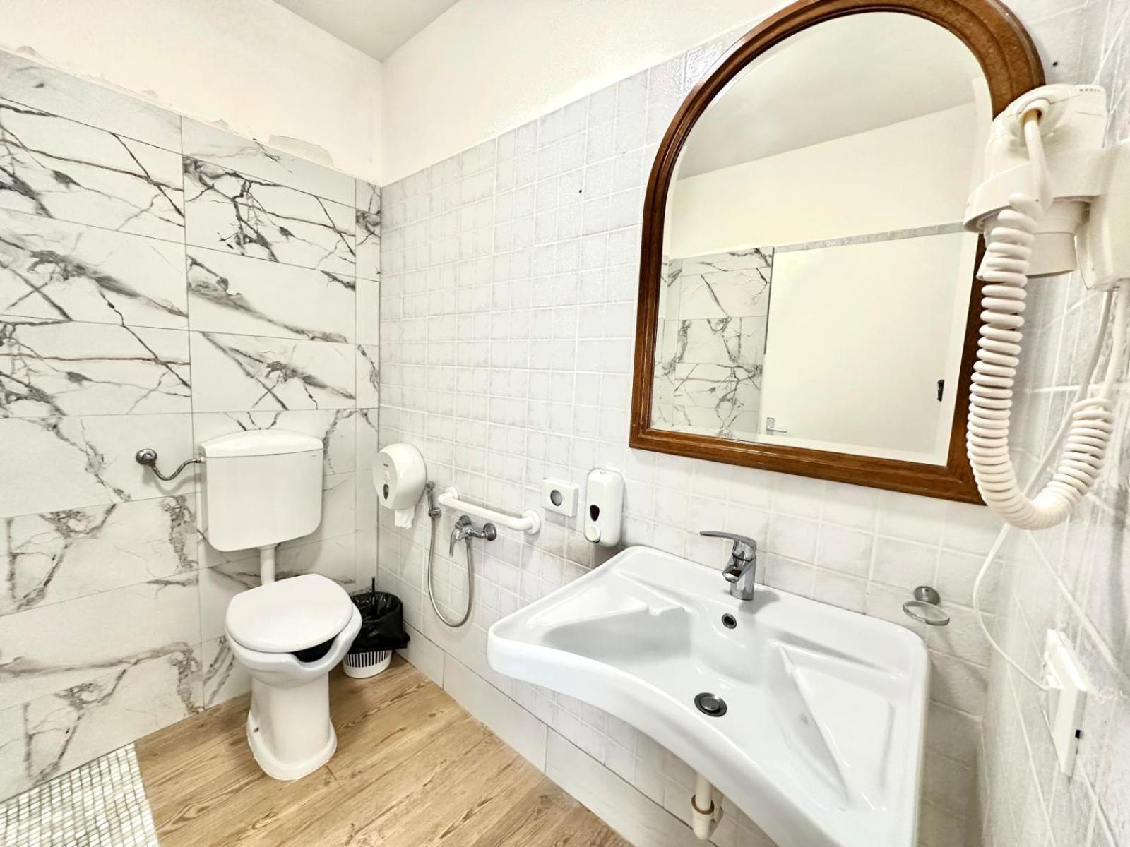 Superior Double Room,1663769327:JPEG