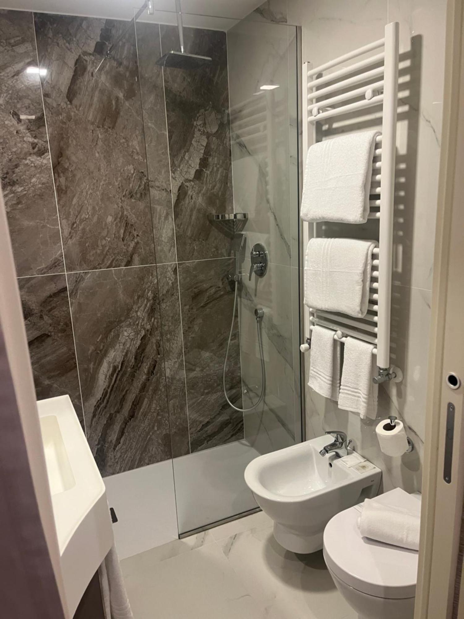 Single Room,1649877230:JPEG