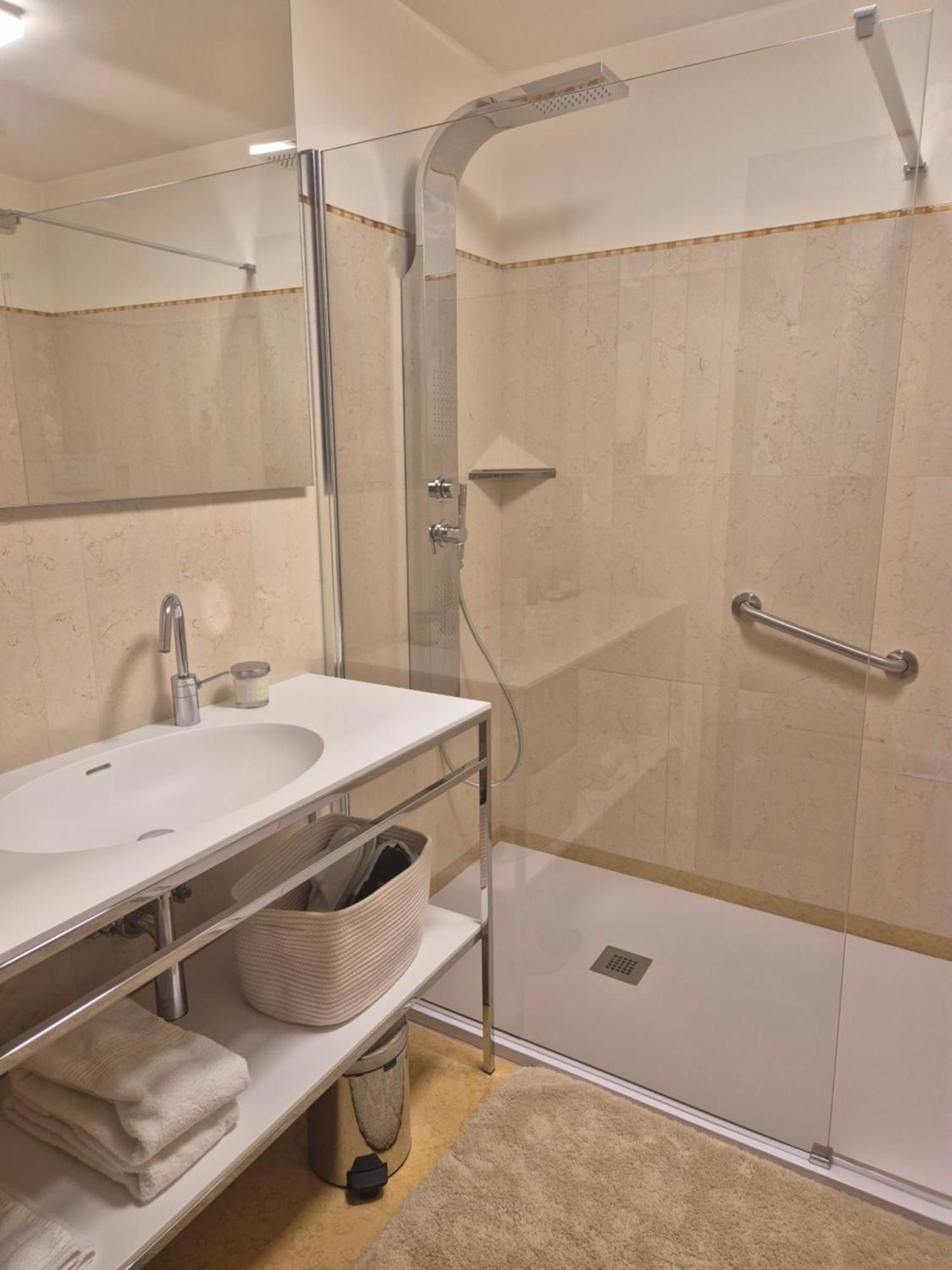 Apartament typu Deluxe z 2 sypialniami