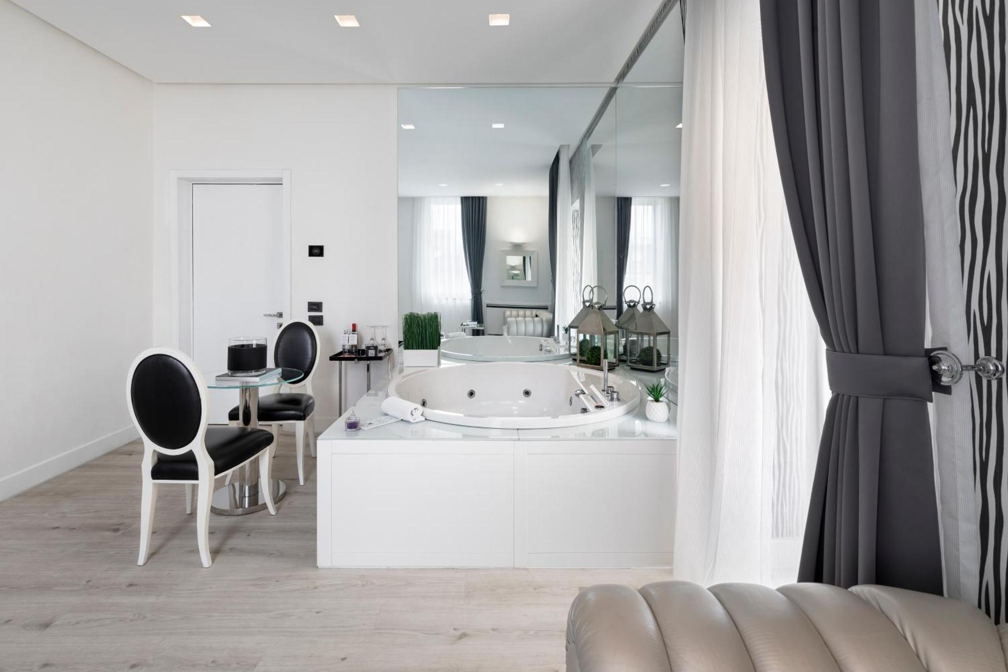 Deluxe Suite Spa Access
