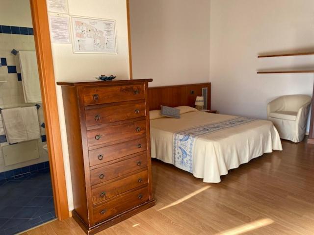 Family Room,1652751431:JPEG