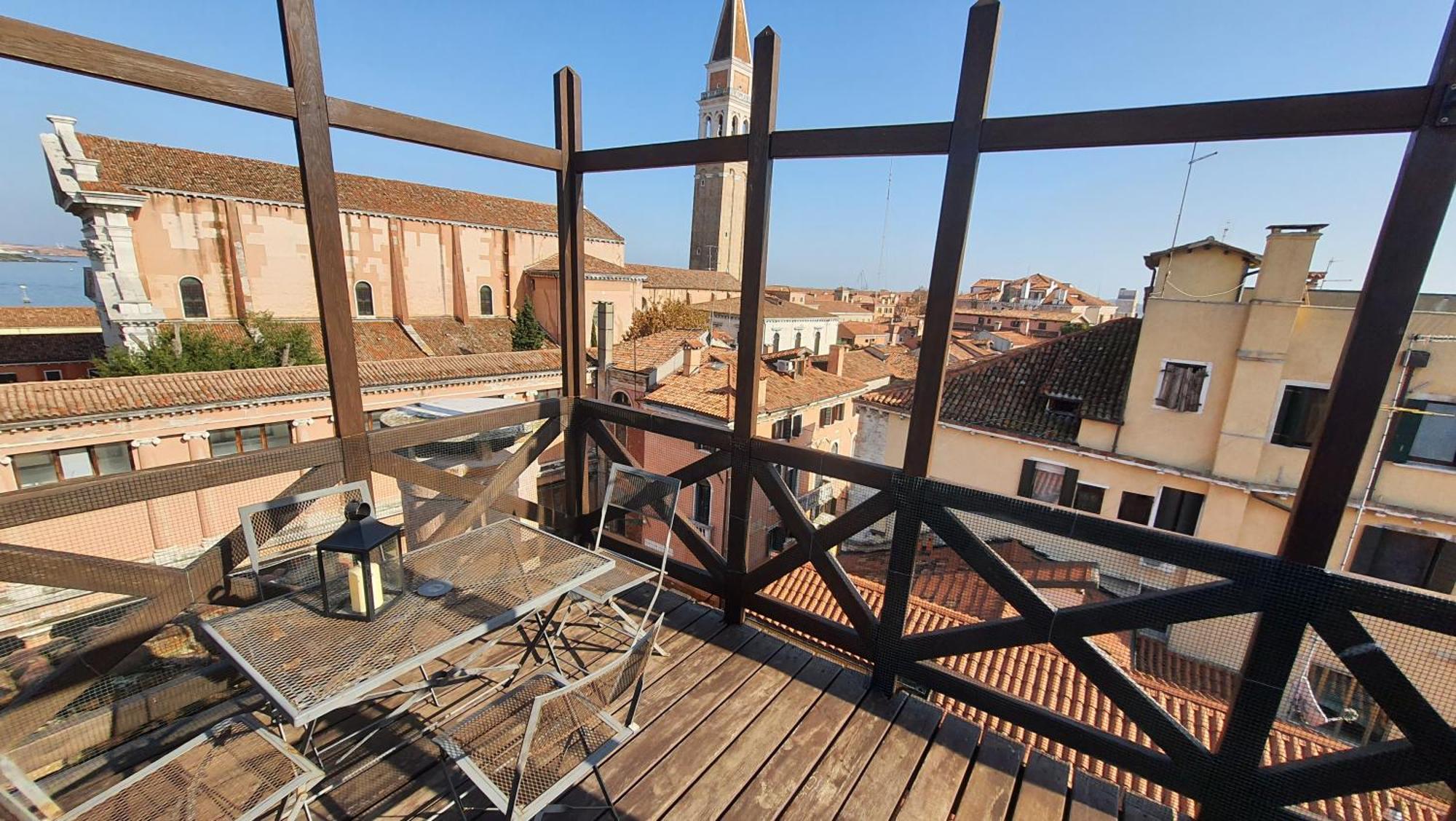 Apartamento de 2 dormitorios con terraza