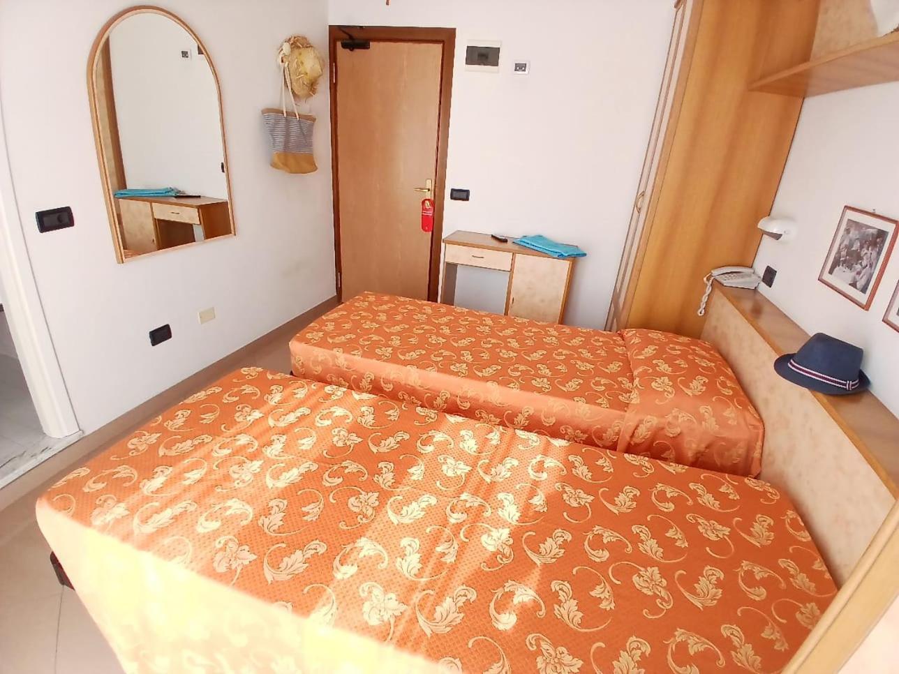 Standard Twin Room,1654263160:JPEG