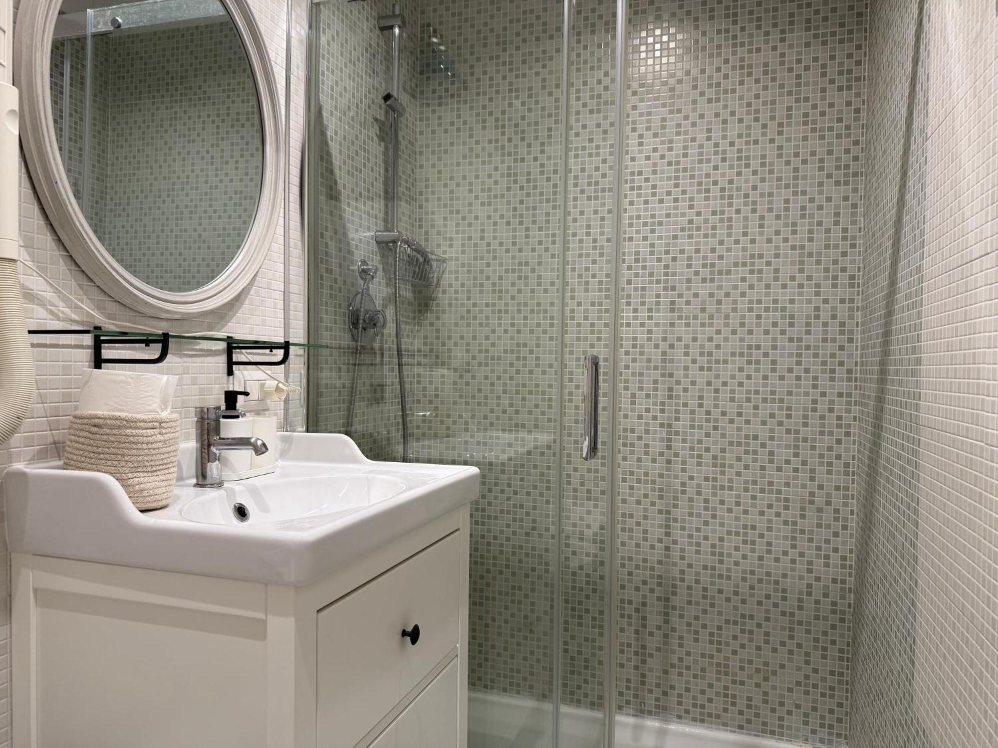 Double Room Private Bathroom