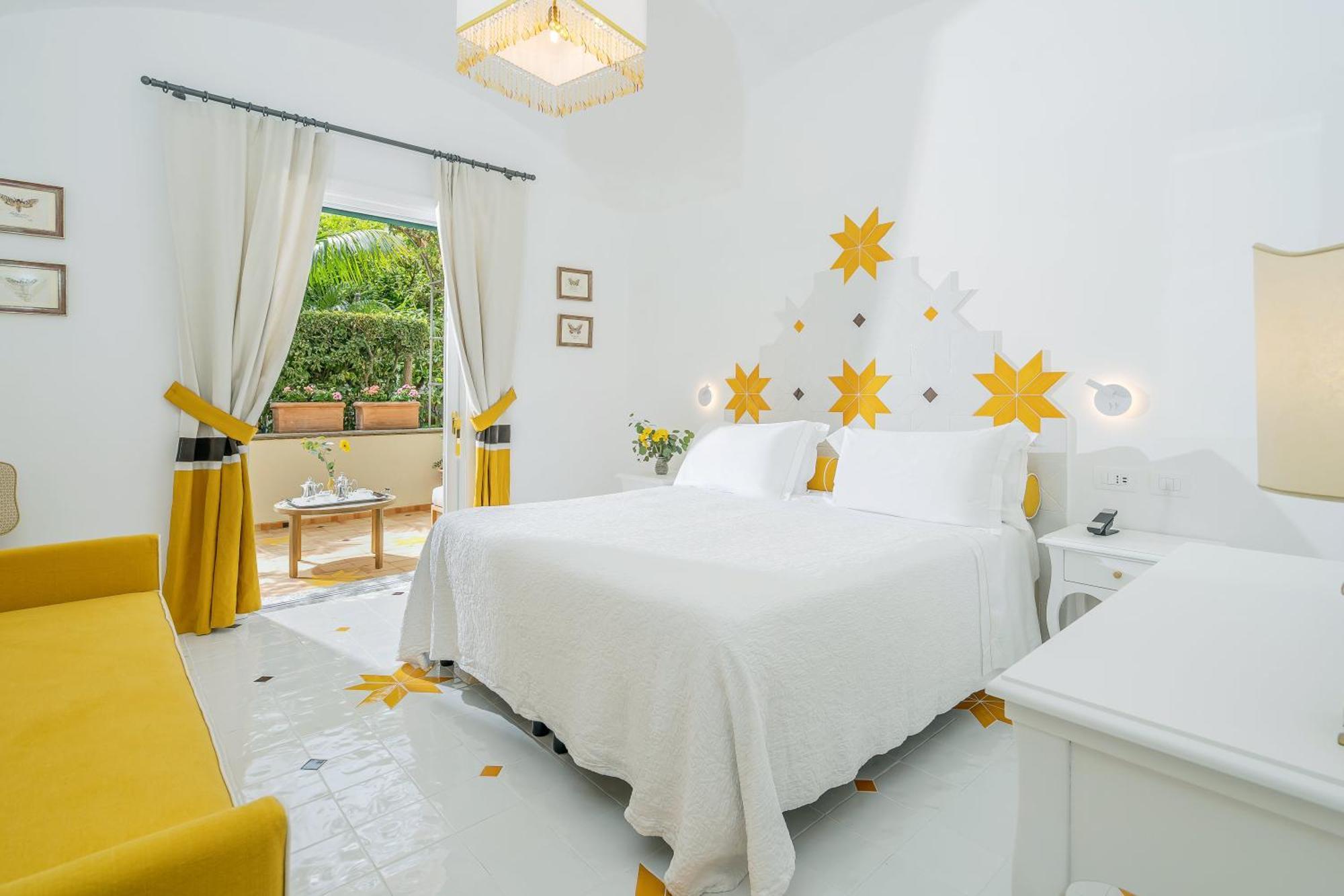 Double or Twin Room Garden View