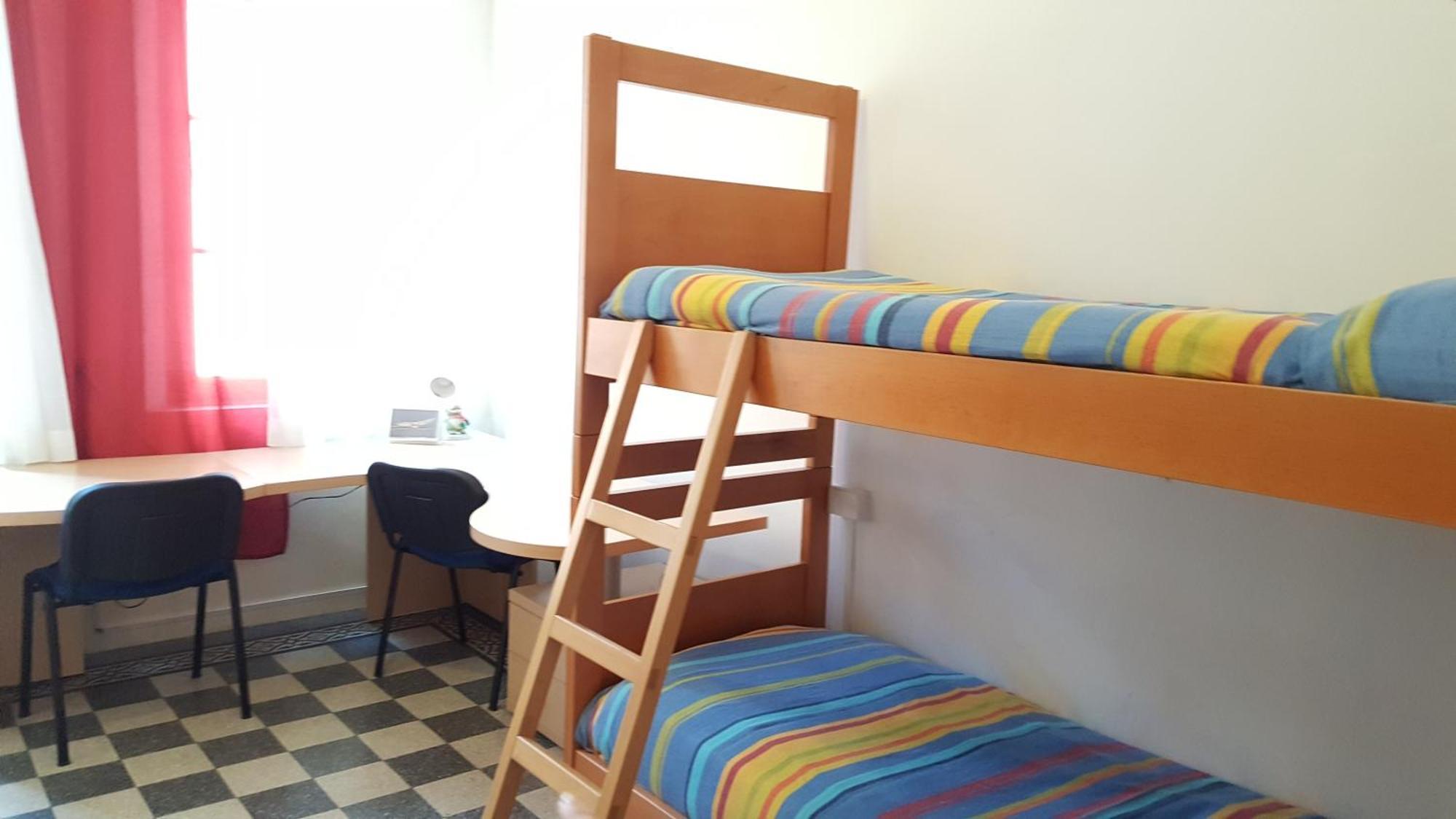 Twin Room Bunk Beds,1365956174:JPEG