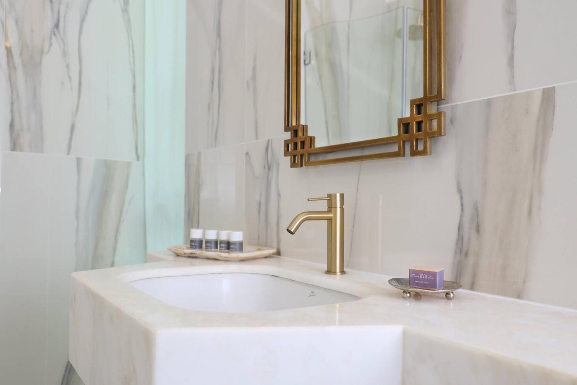 Deluxe Triple Room,1664668489:JPEG