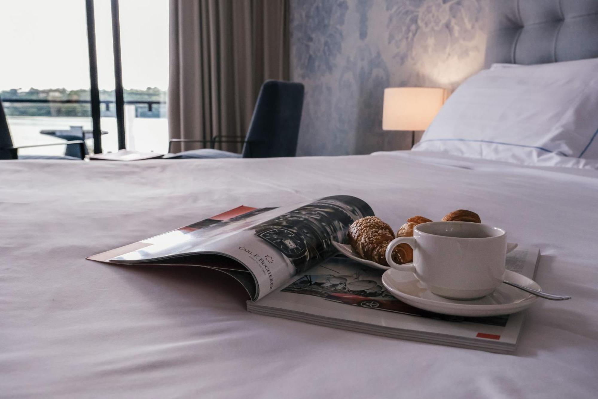 Deluxe Panorama-Doppelzimmer mit Terrasse und Seeblick