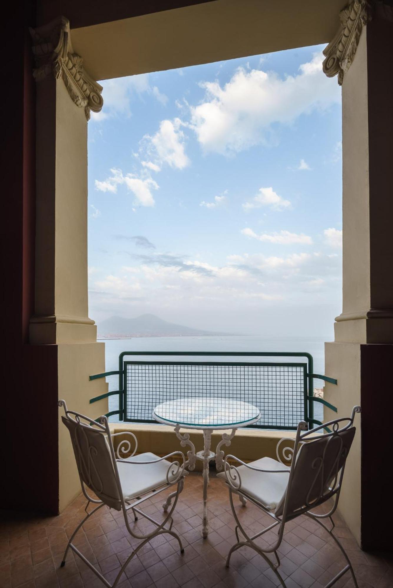 Quarto Família com Vista do Mar