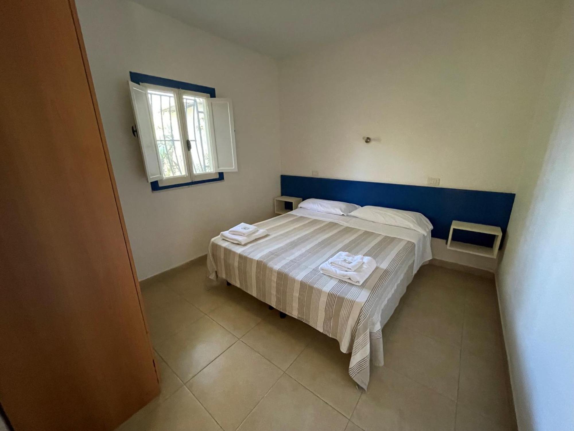 Two-Room Apartment (5 Adults)