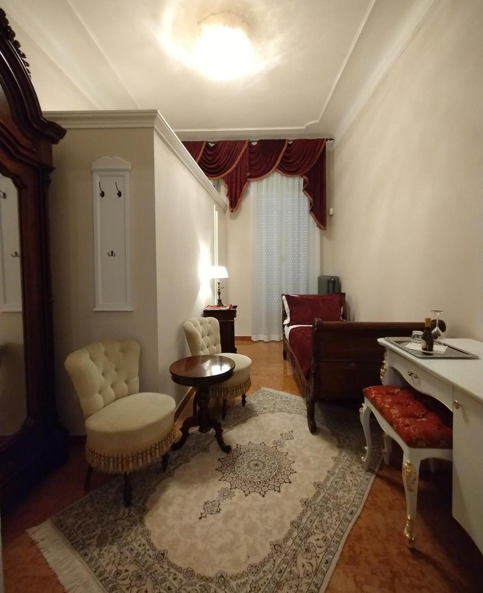 Single Room Private Bathroom,1668222411:JPEG