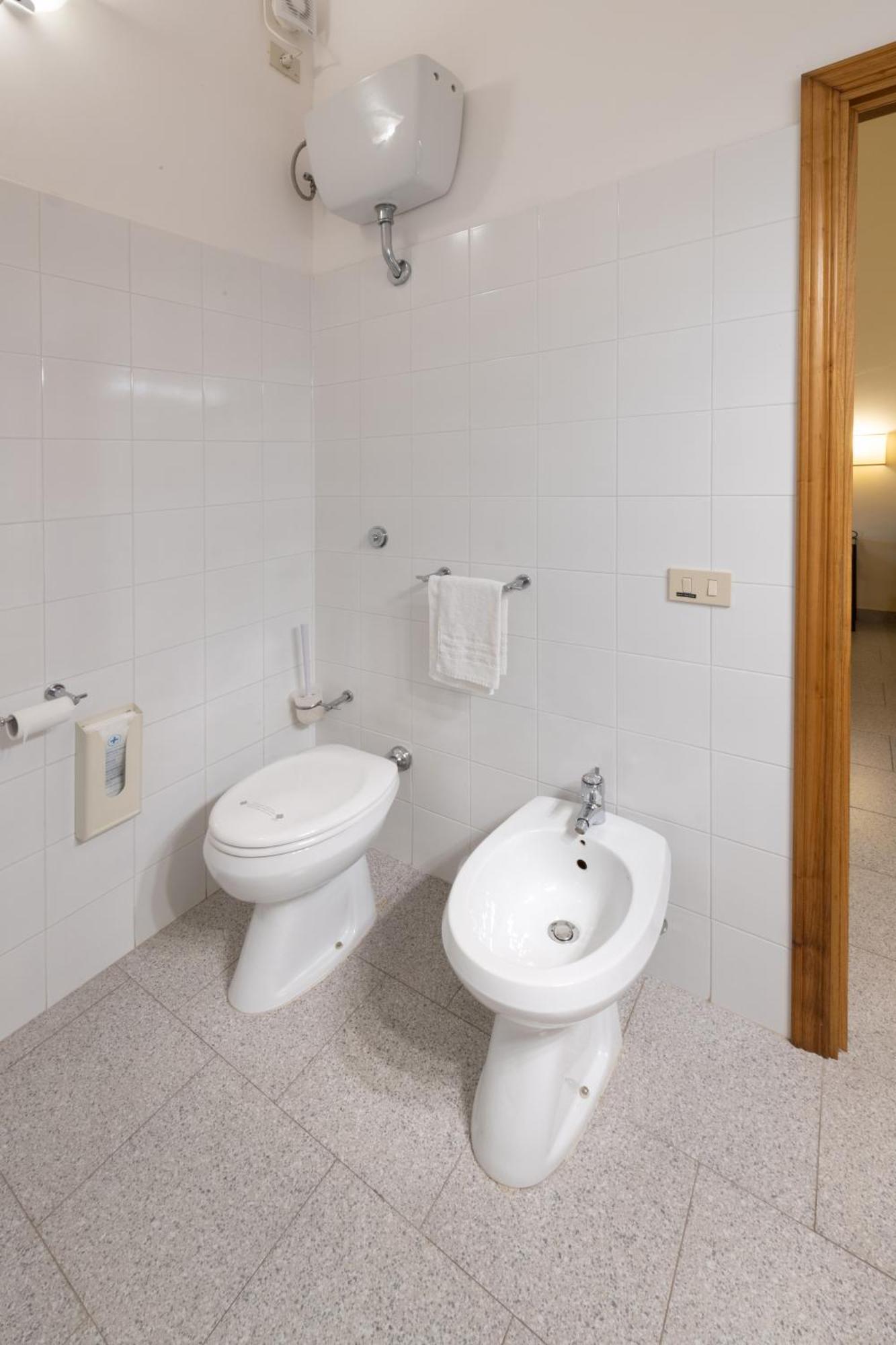 Deluxe Room,1669816421:JPEG