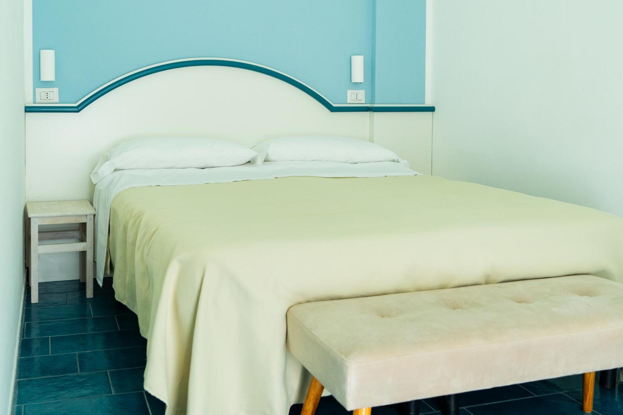 Double Room,1669841252:JPEG