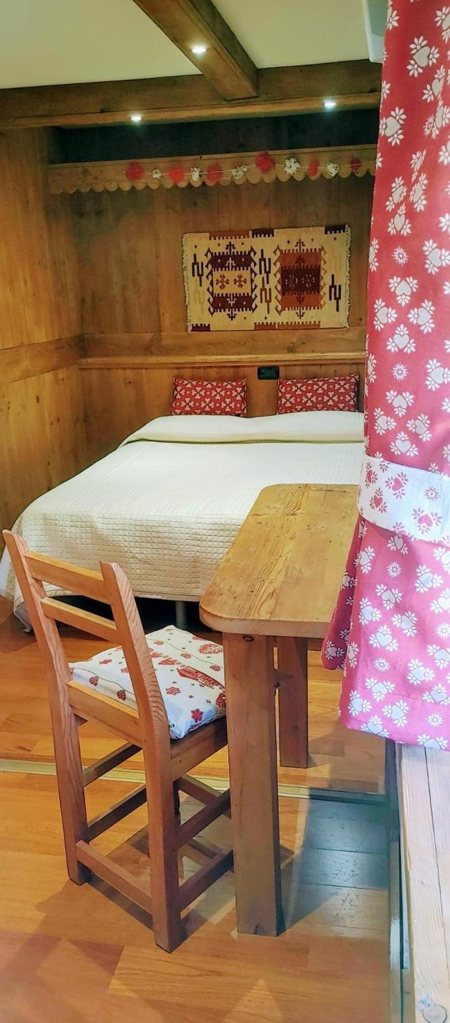 Deluxe Double Room Extra Bed