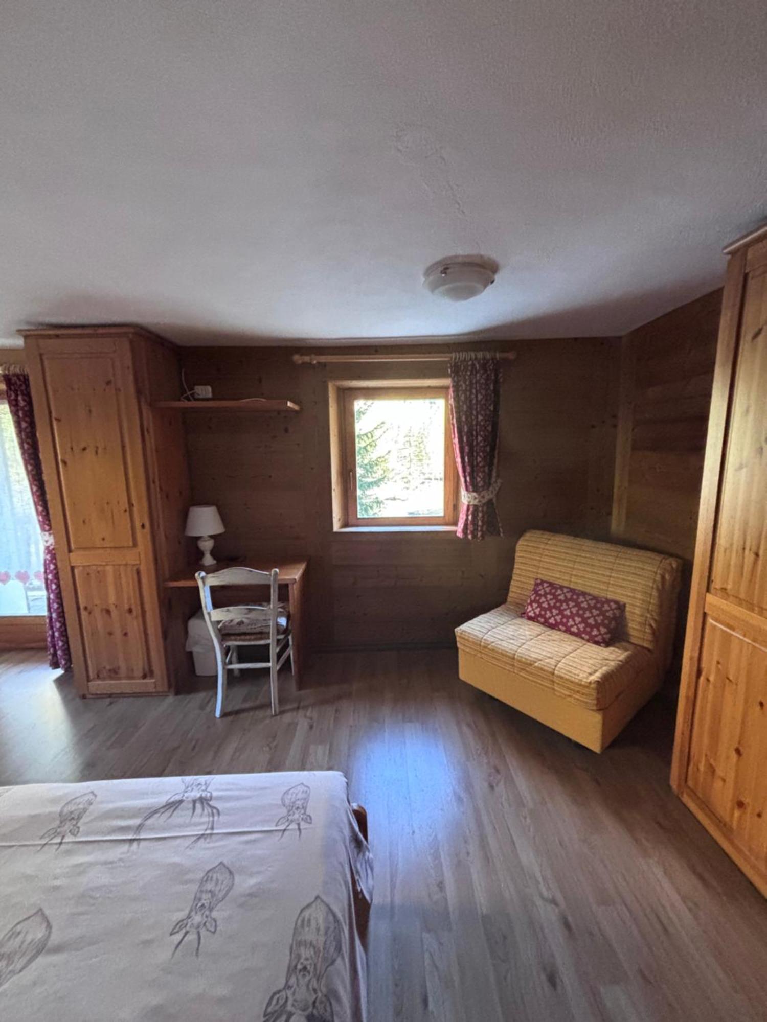 Family Room Mountain View
