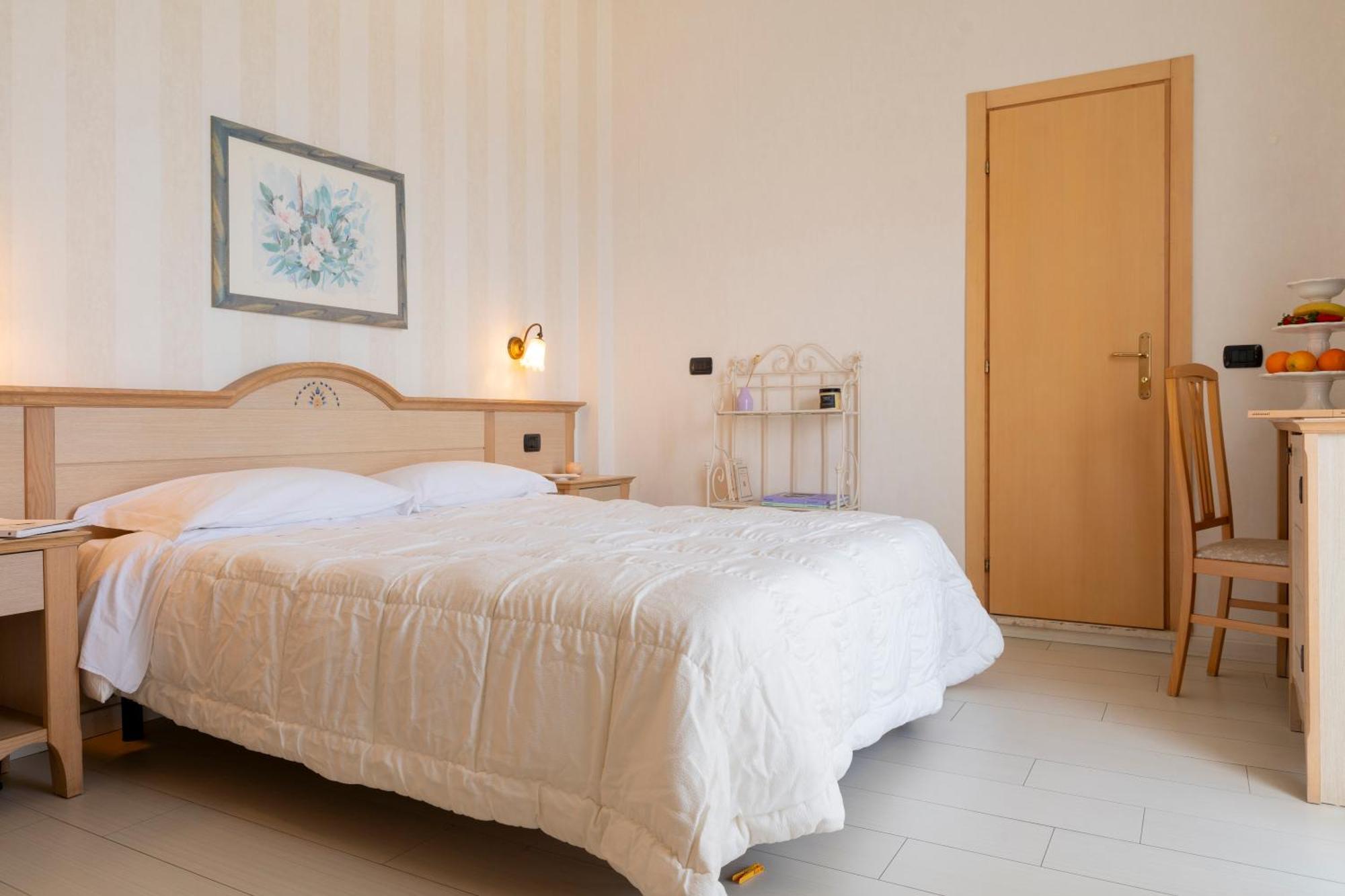 Superior Double or Twin Room,1672568175:JPEG