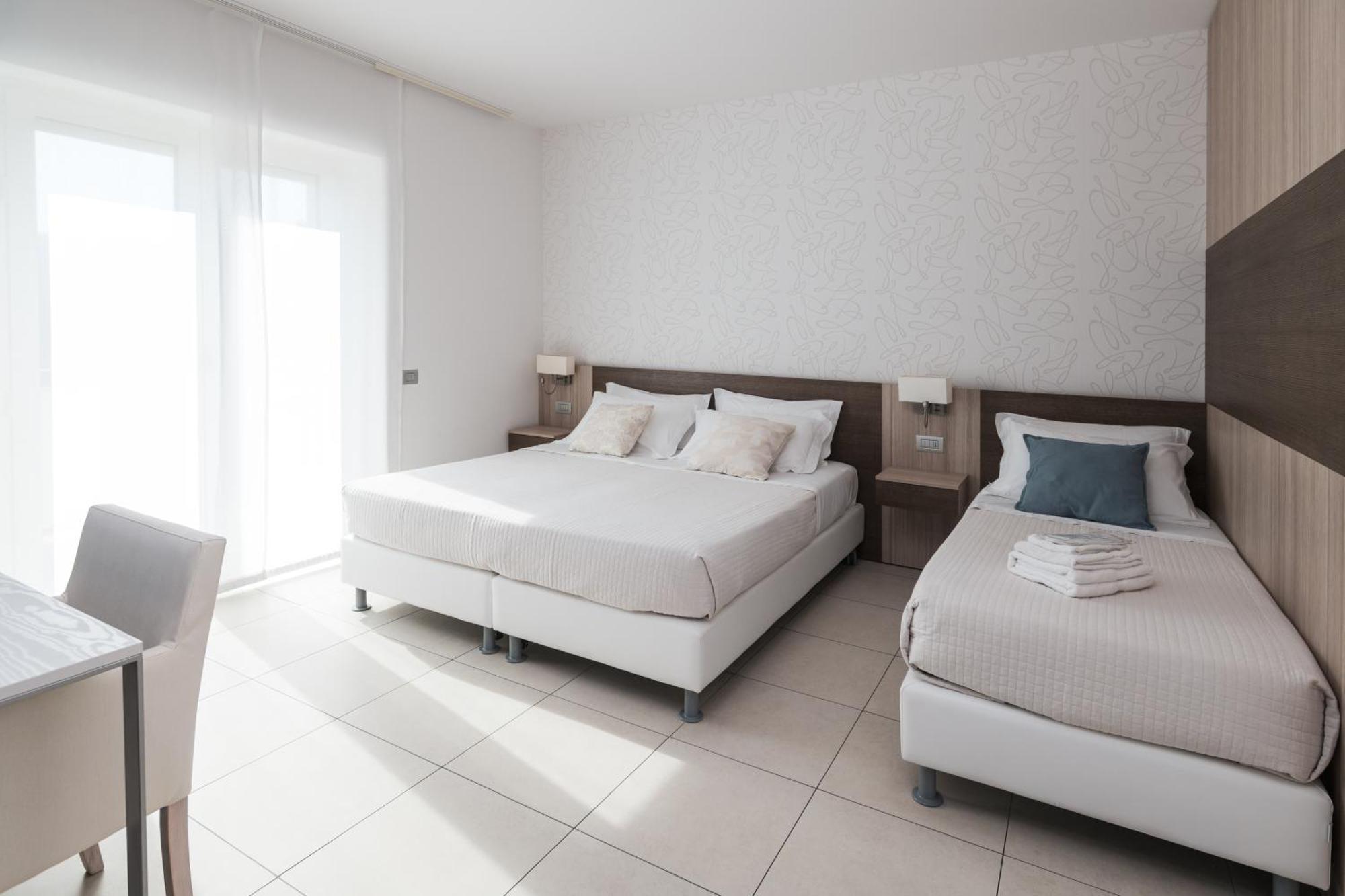 Triple Room with Balcony,1674747266:JPEG