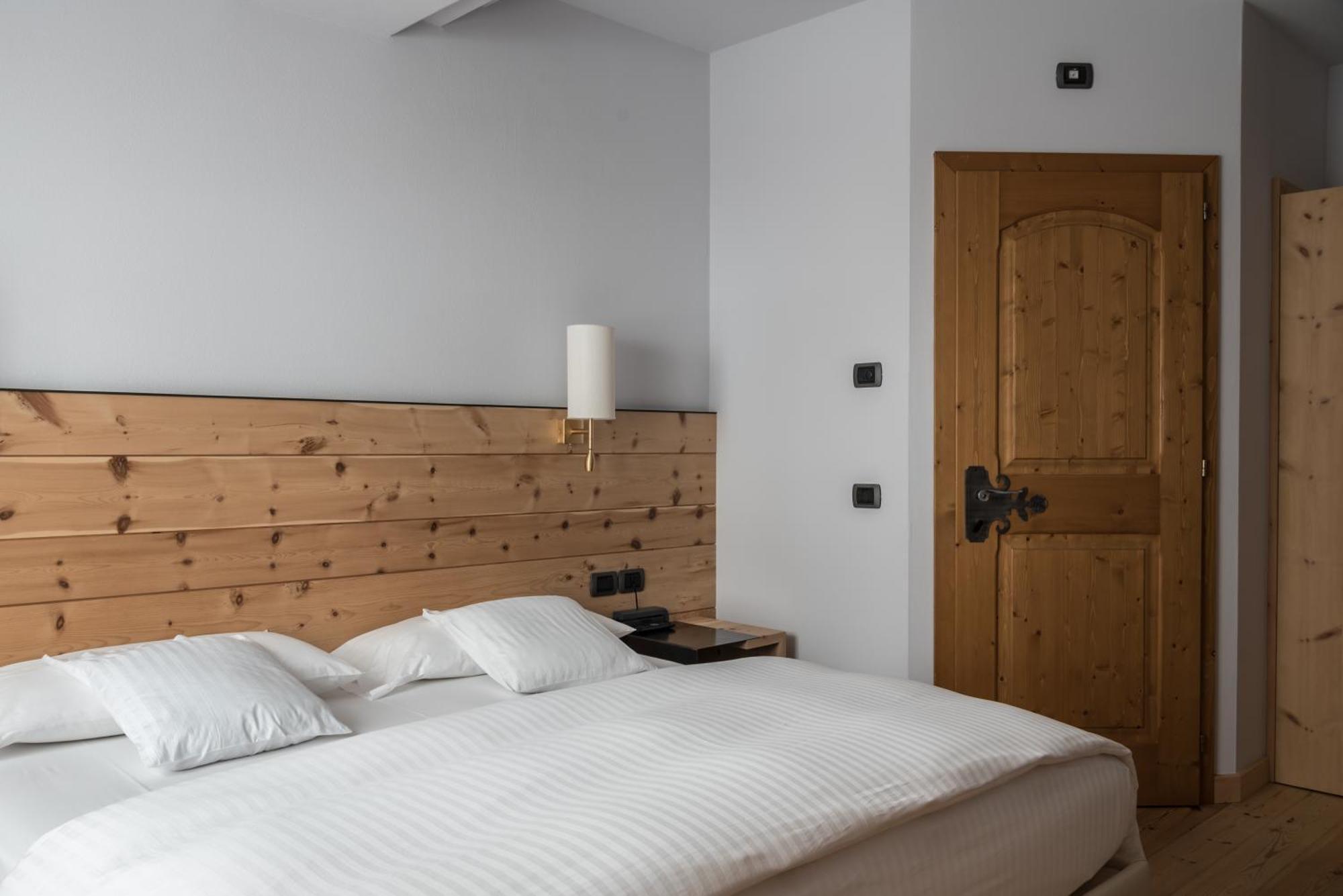 Standard Double or Twin Room,1675809643:JPEG