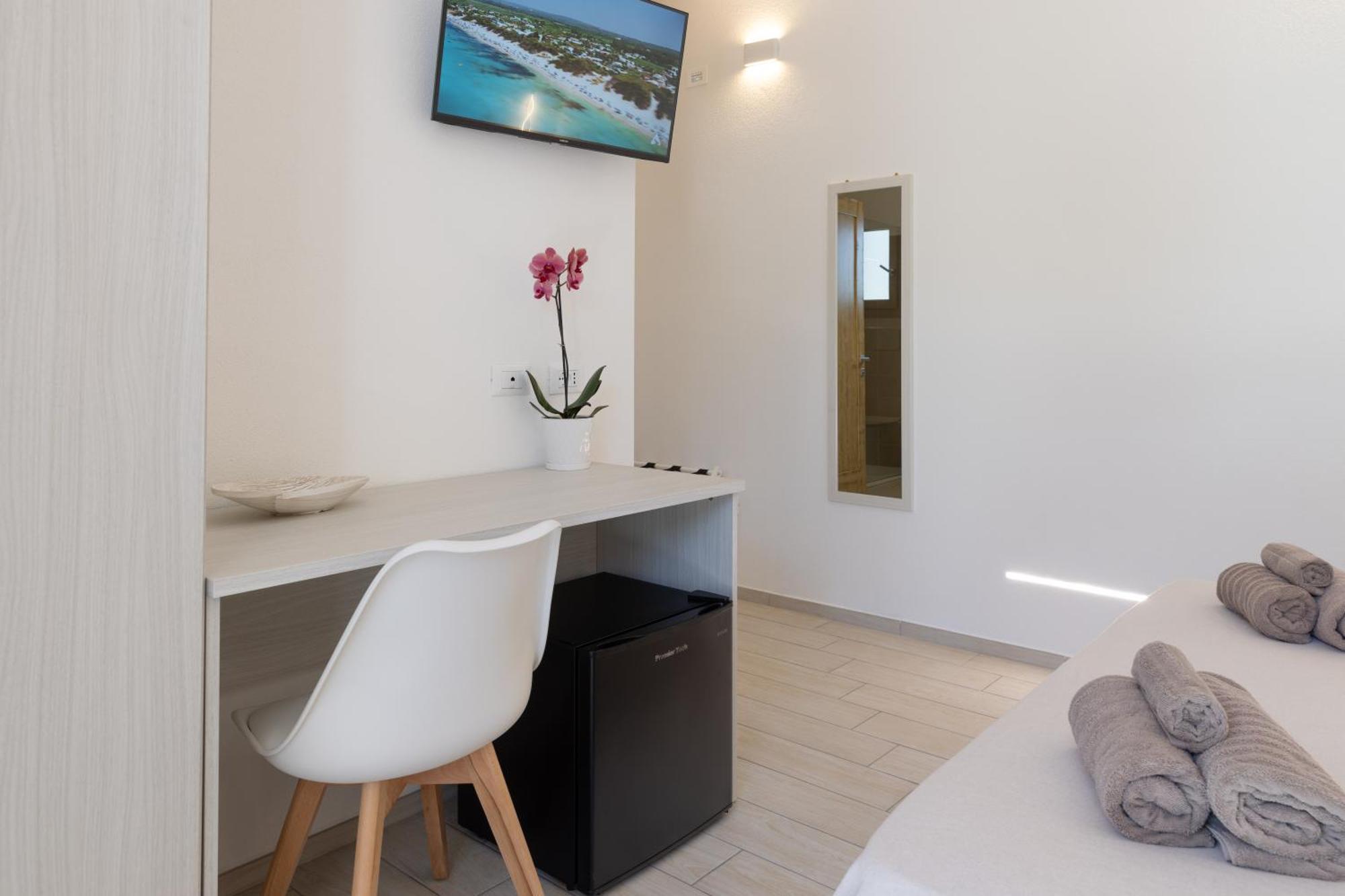 Double Room with Pool View
