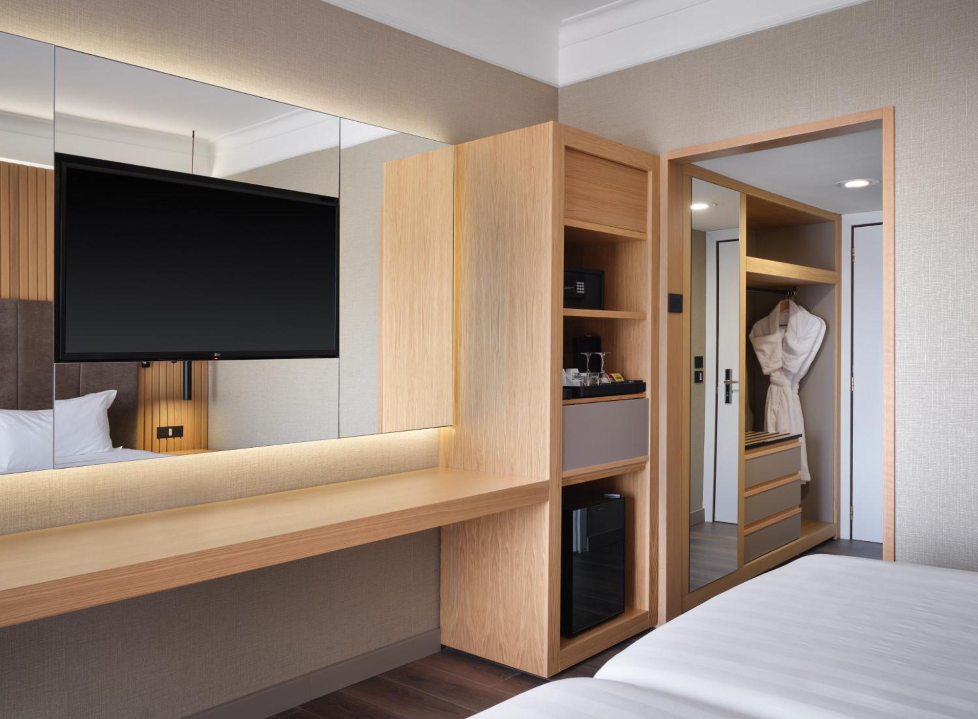 Premium Zweibettzimmer mit Poolblick