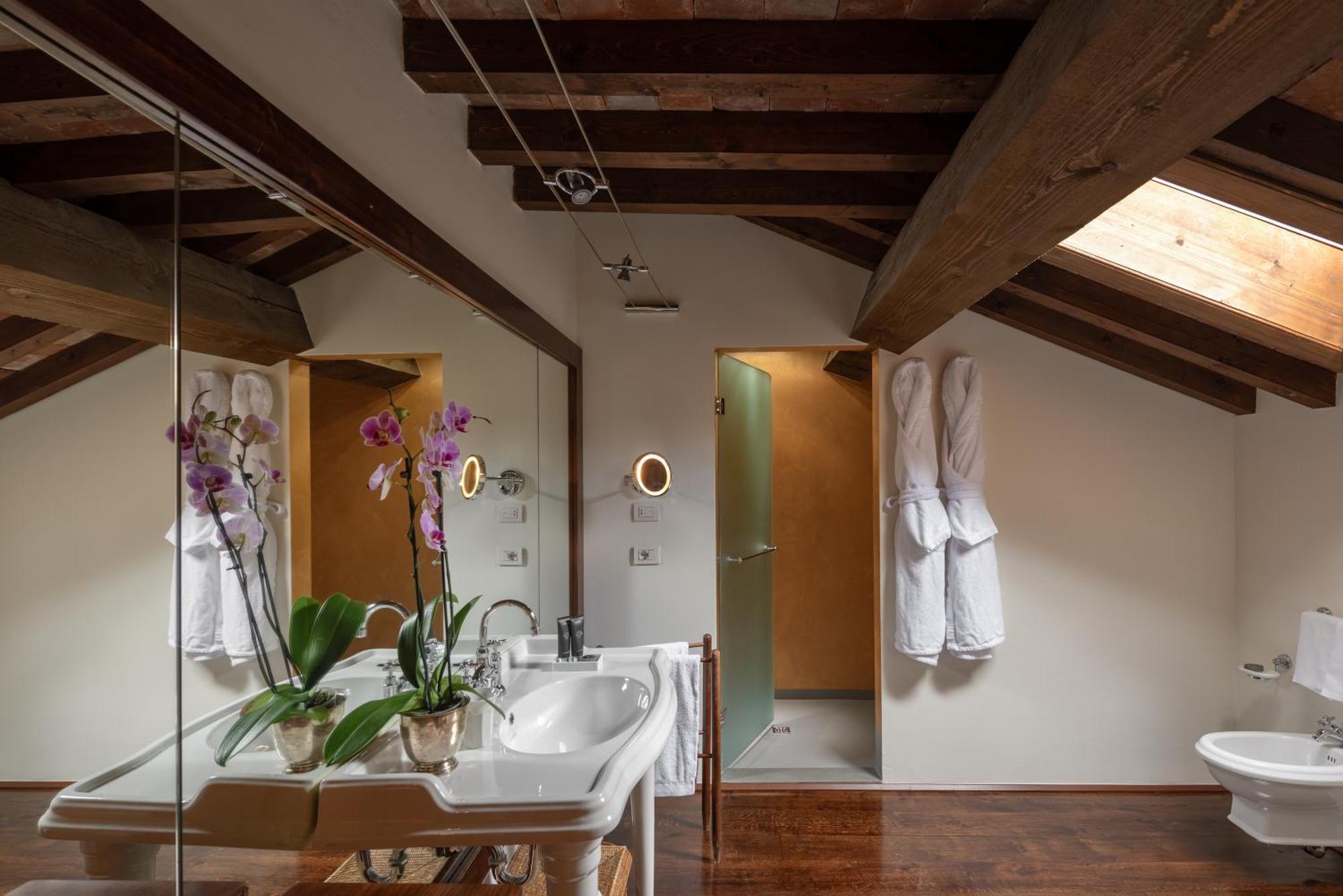 Apartament dwupoziomowy typu Suite