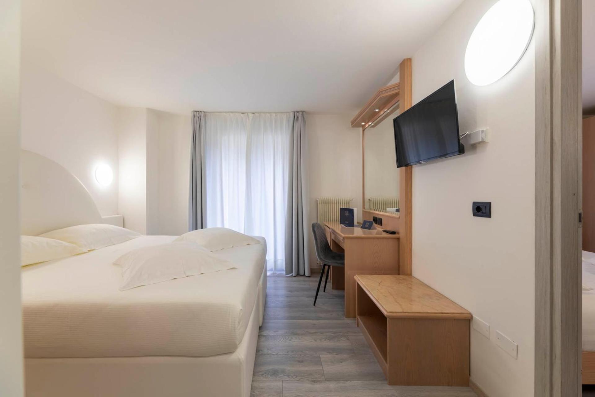 Superior Quadruple Room,1680591621:JPEG