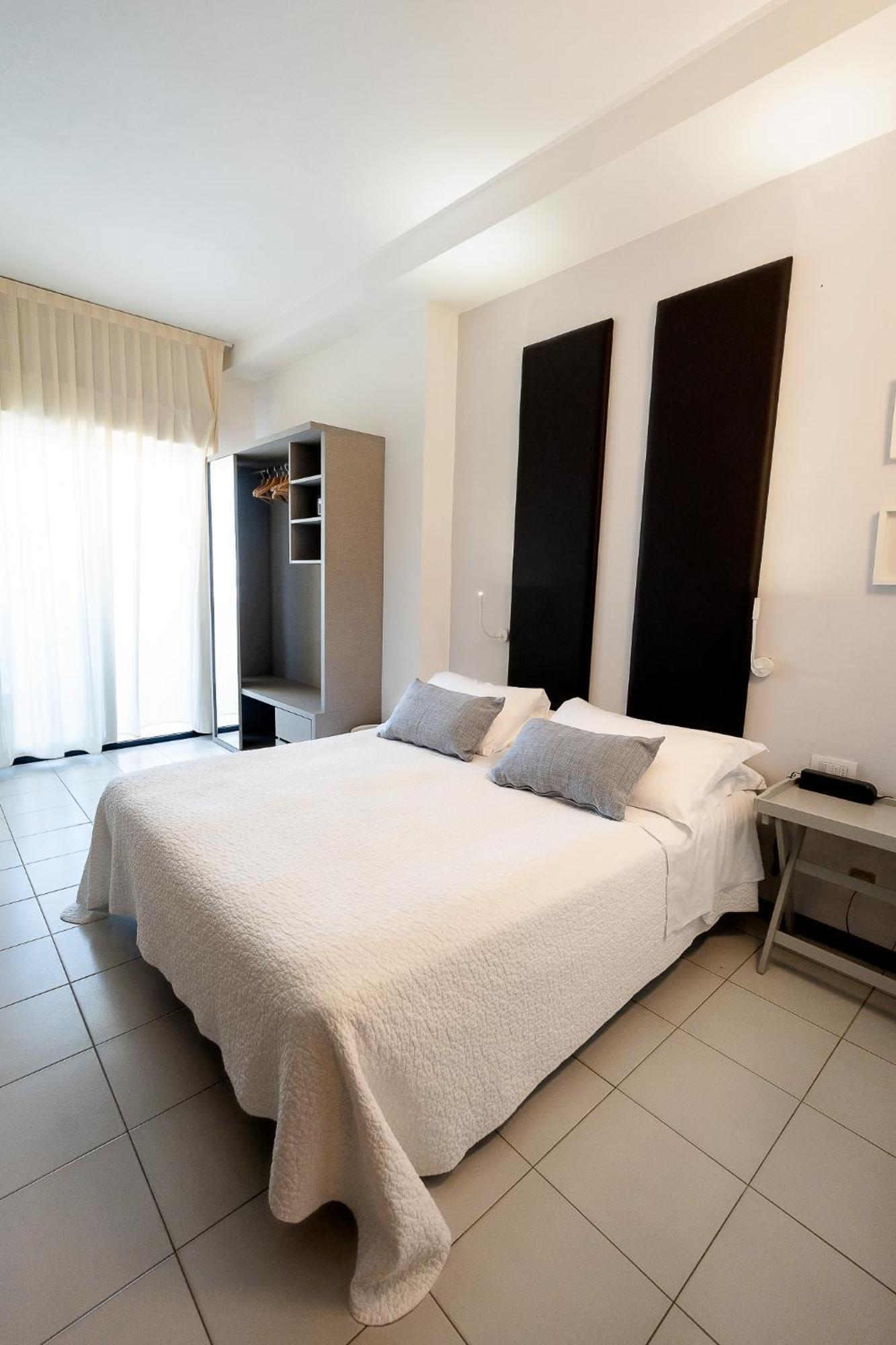 Basic Double Room,1682930745:JPEG