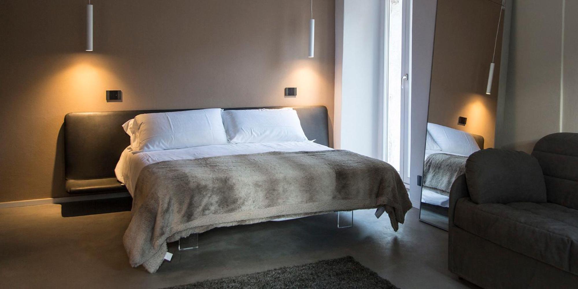 Monolocale con Divano-Letto