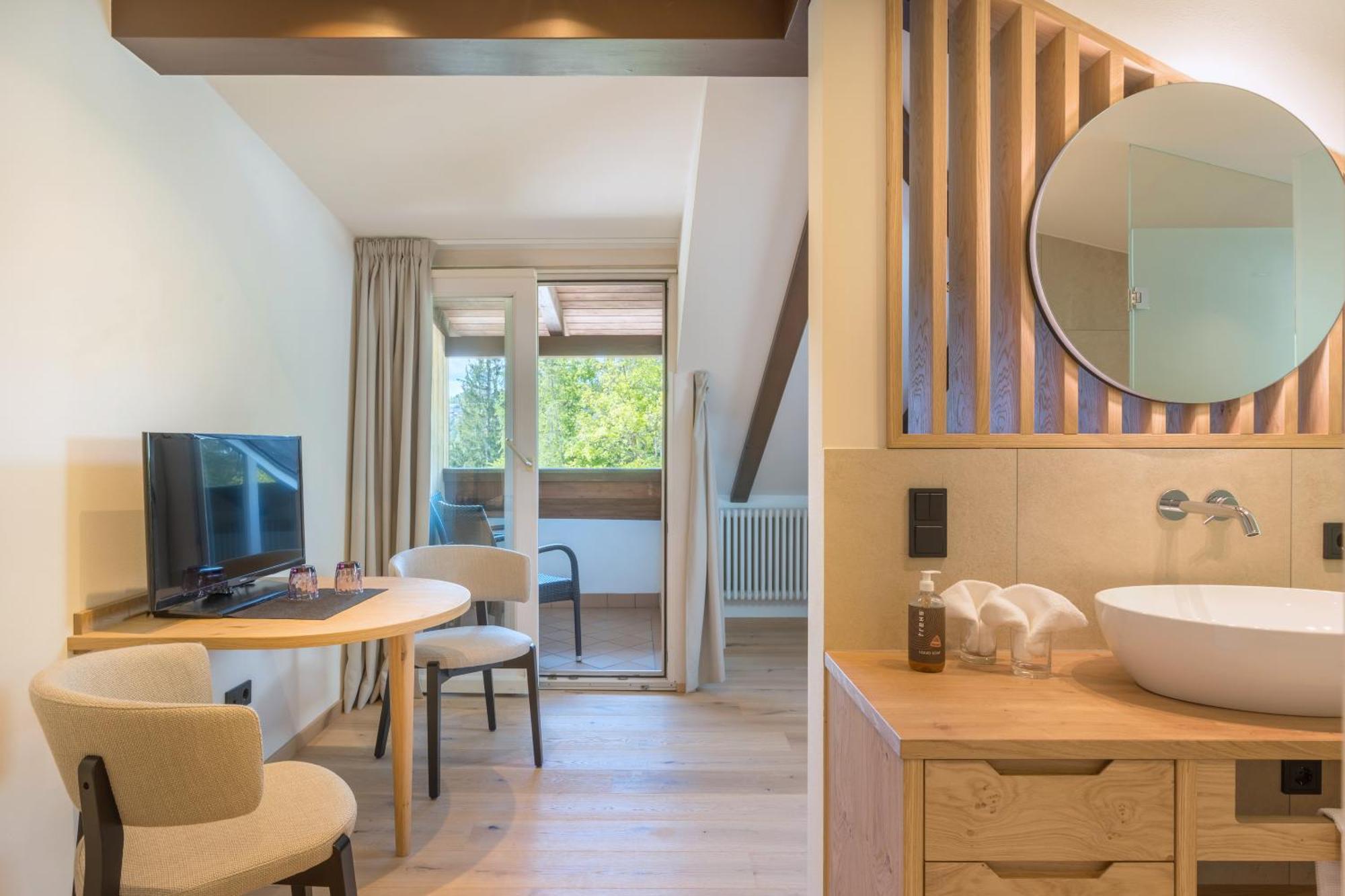 Junior Suite Forest View