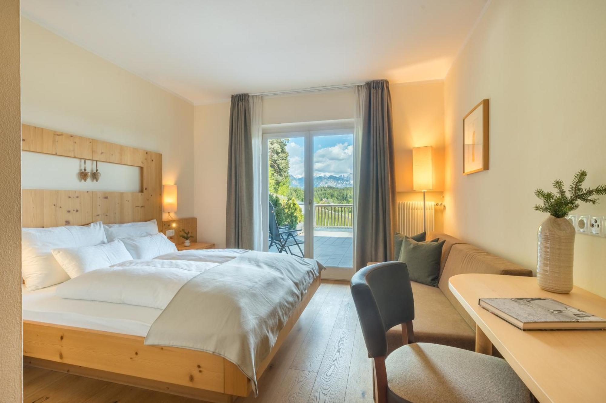 Double Room Balcony Mountain View