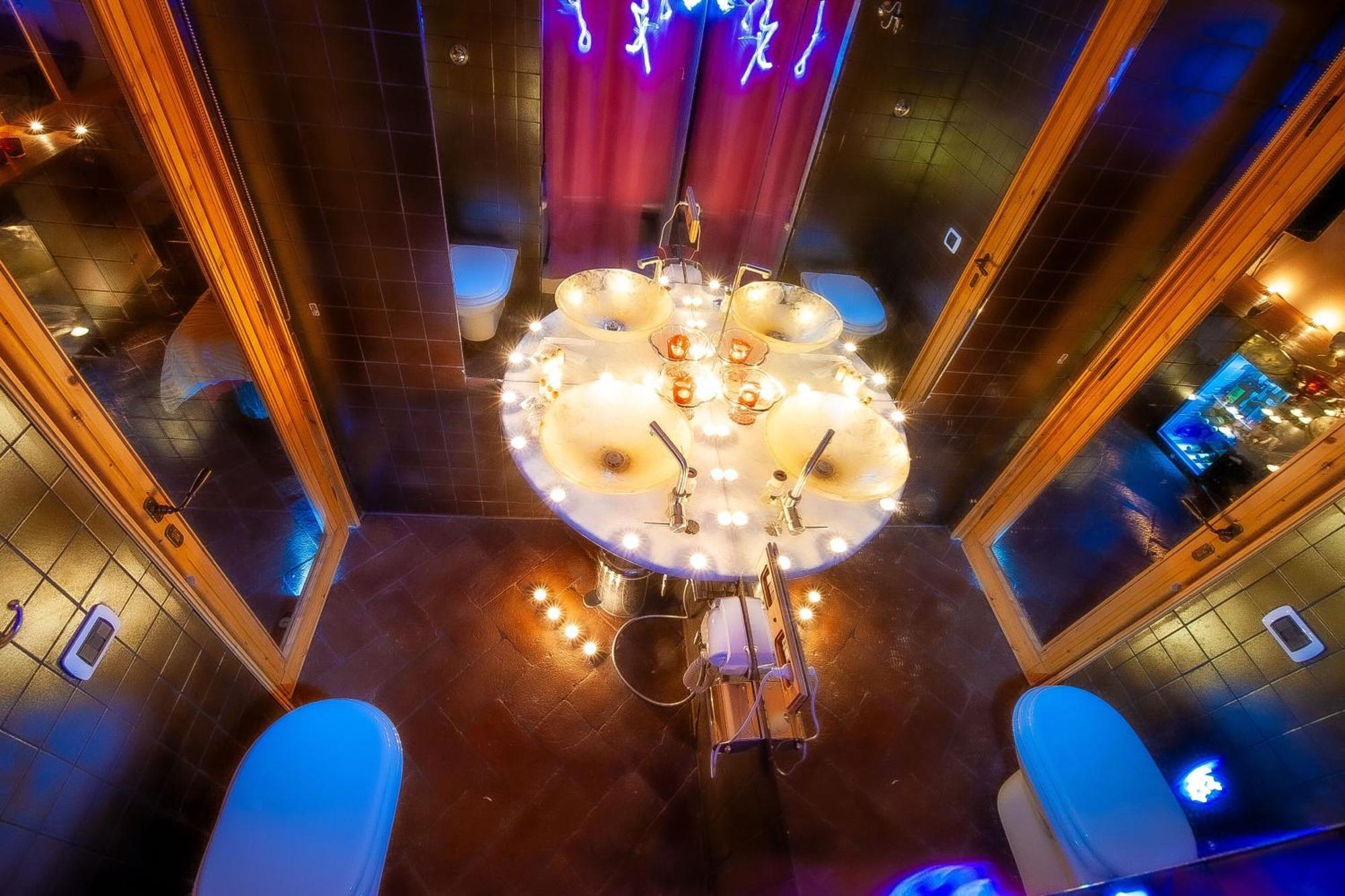 King Room Spa Bath