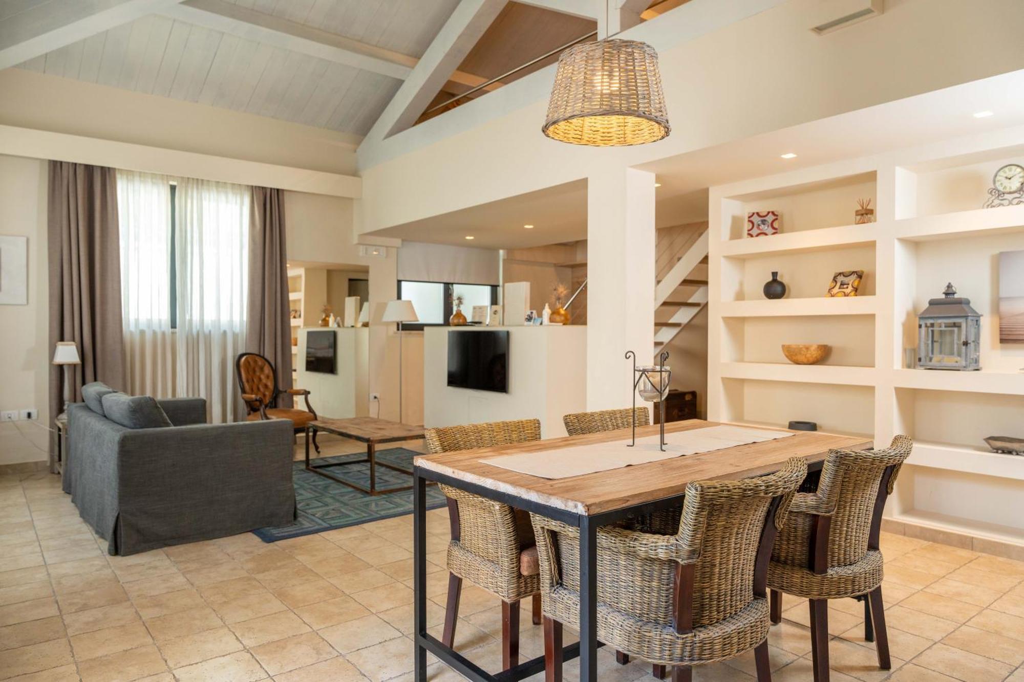 Family Suite - Split Level,1694546403:JPEG